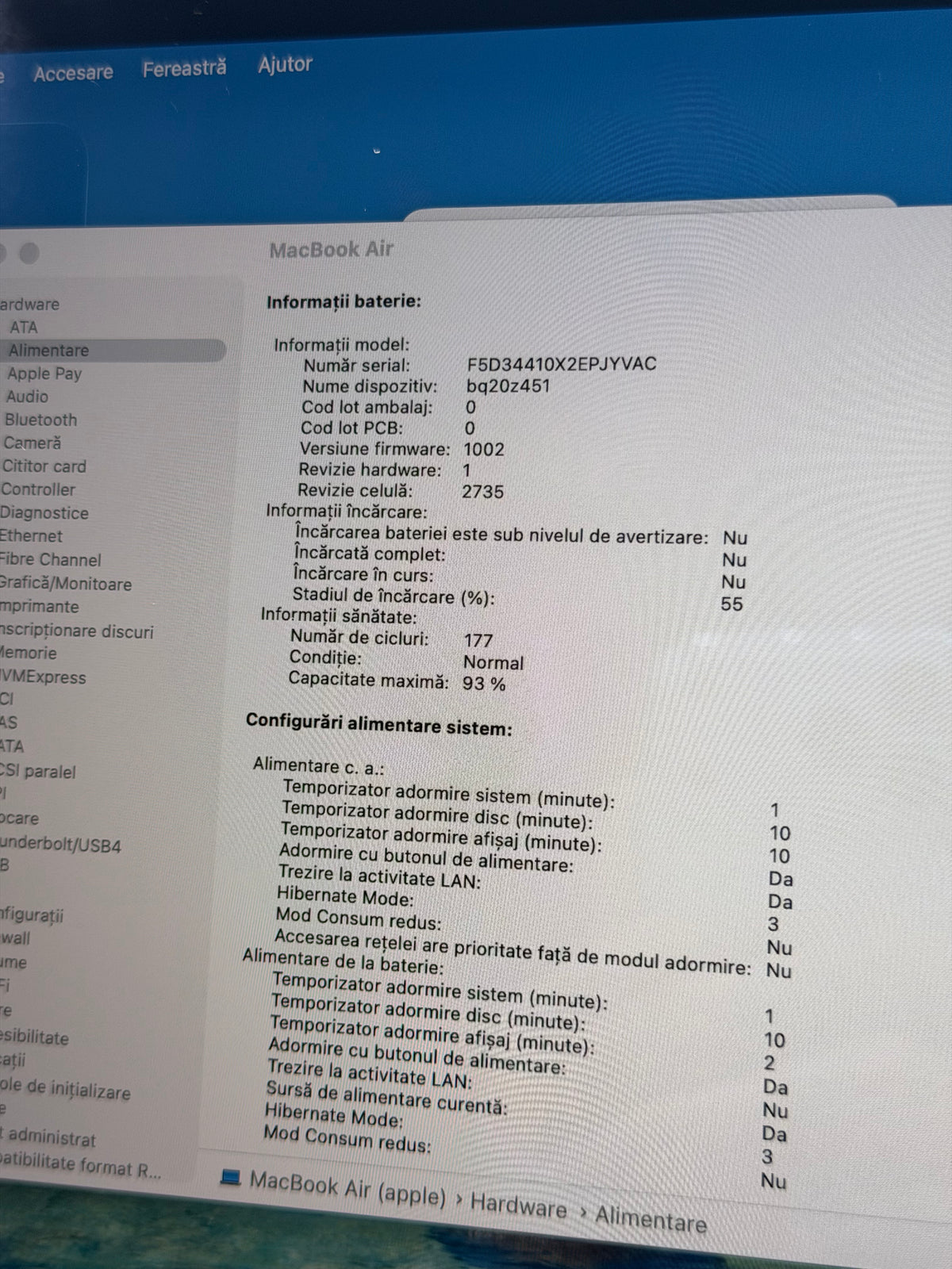 Macbook Air 13" / 2020  / M1 / 8 GB RAM / 250 GB SSD / 177 Cicluri / Silver