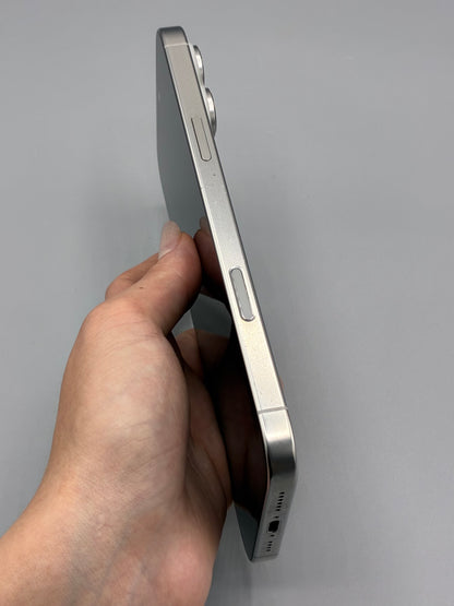 iPhone 16 Pro Max, 256 GB, Baterie 90%, White Titanium