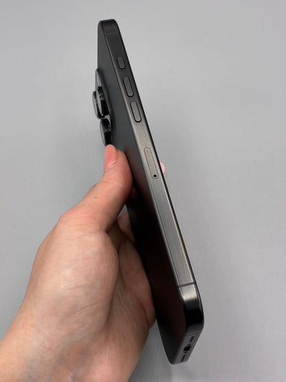 iPhone 16 Pro Max, 256 GB, Baterie 94%, Black Titanium