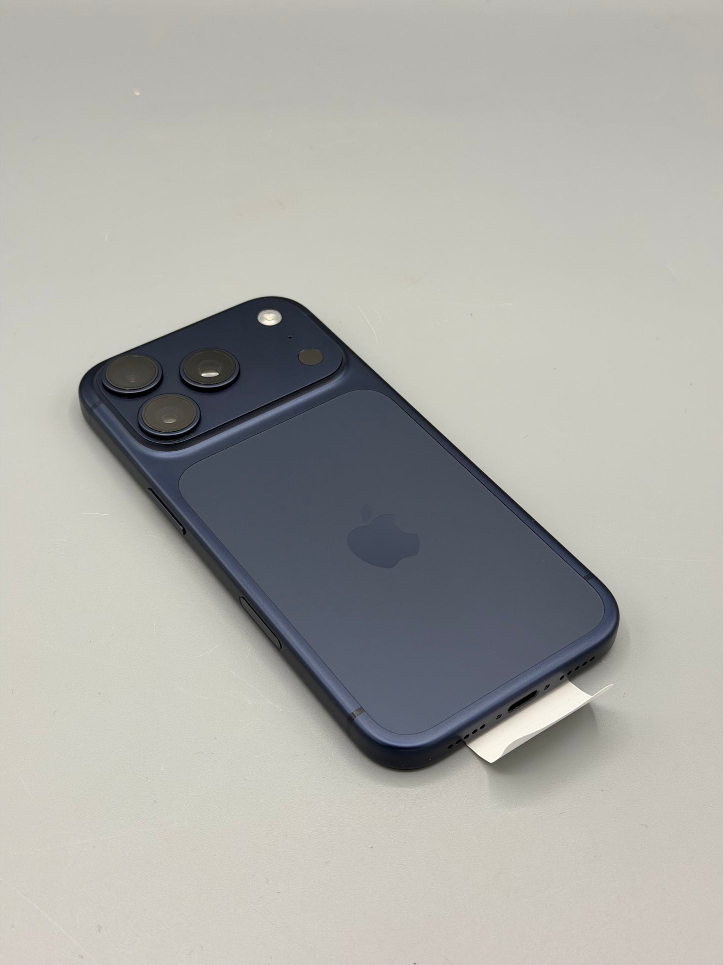 iPhone 17 Pro, 256GB, Baterie 98%, 244 Cicluri, Deep Blue