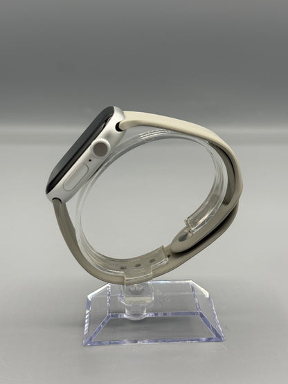 Apple Watch 10 | 42 MM | Baterie 98% | Silver