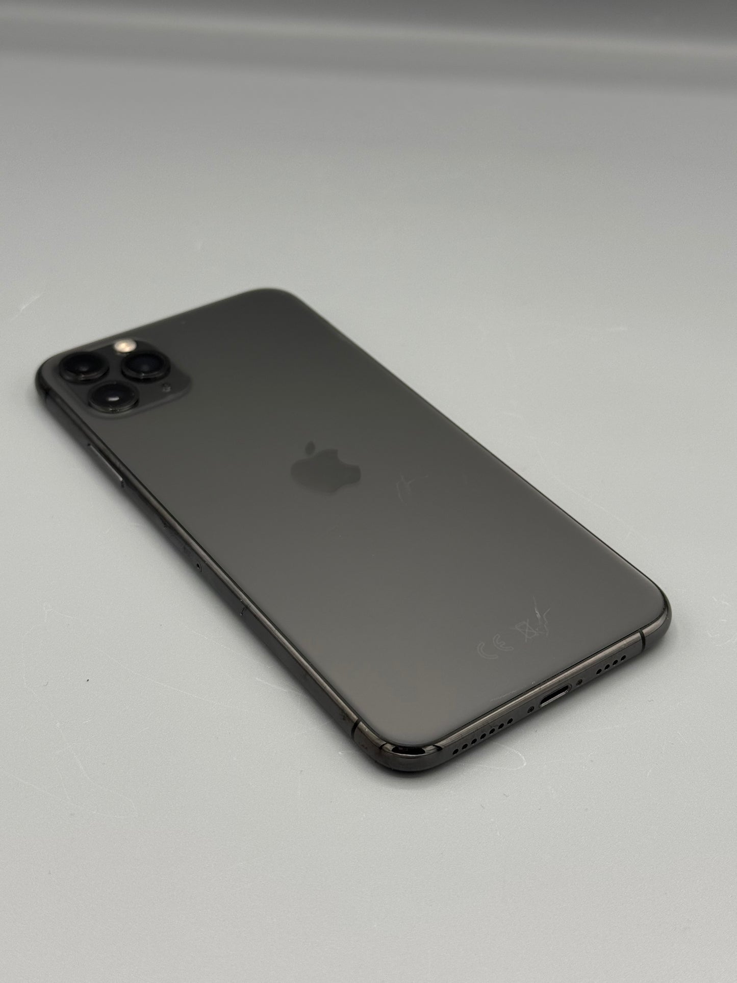 iPhone 11 Pro Max, 256 GB, Baterie 100%, Graphite