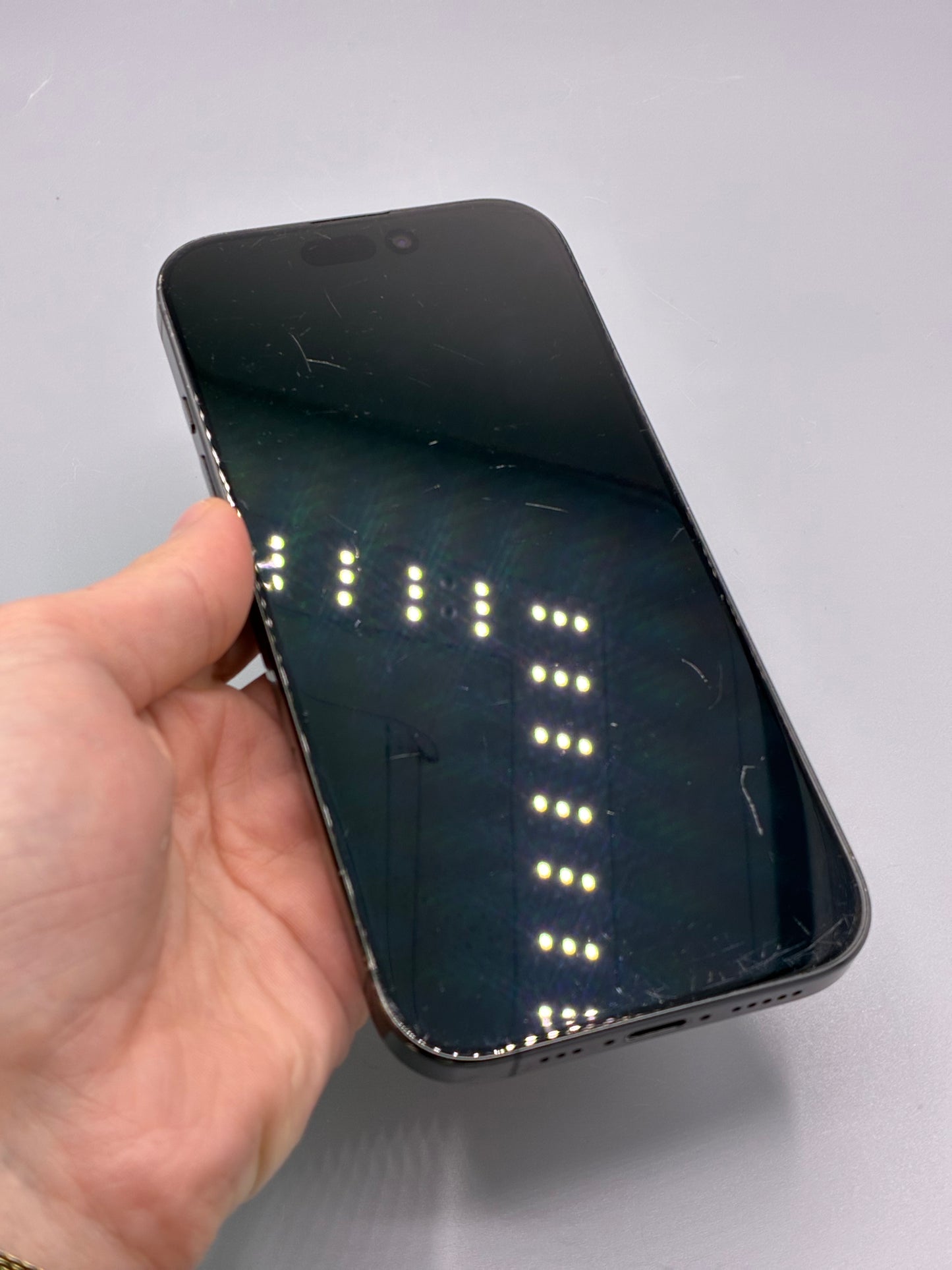 iPhone 16 Pro | 128 GB | Baterie 92% | 440 Cicluri | Negru | Zgariat