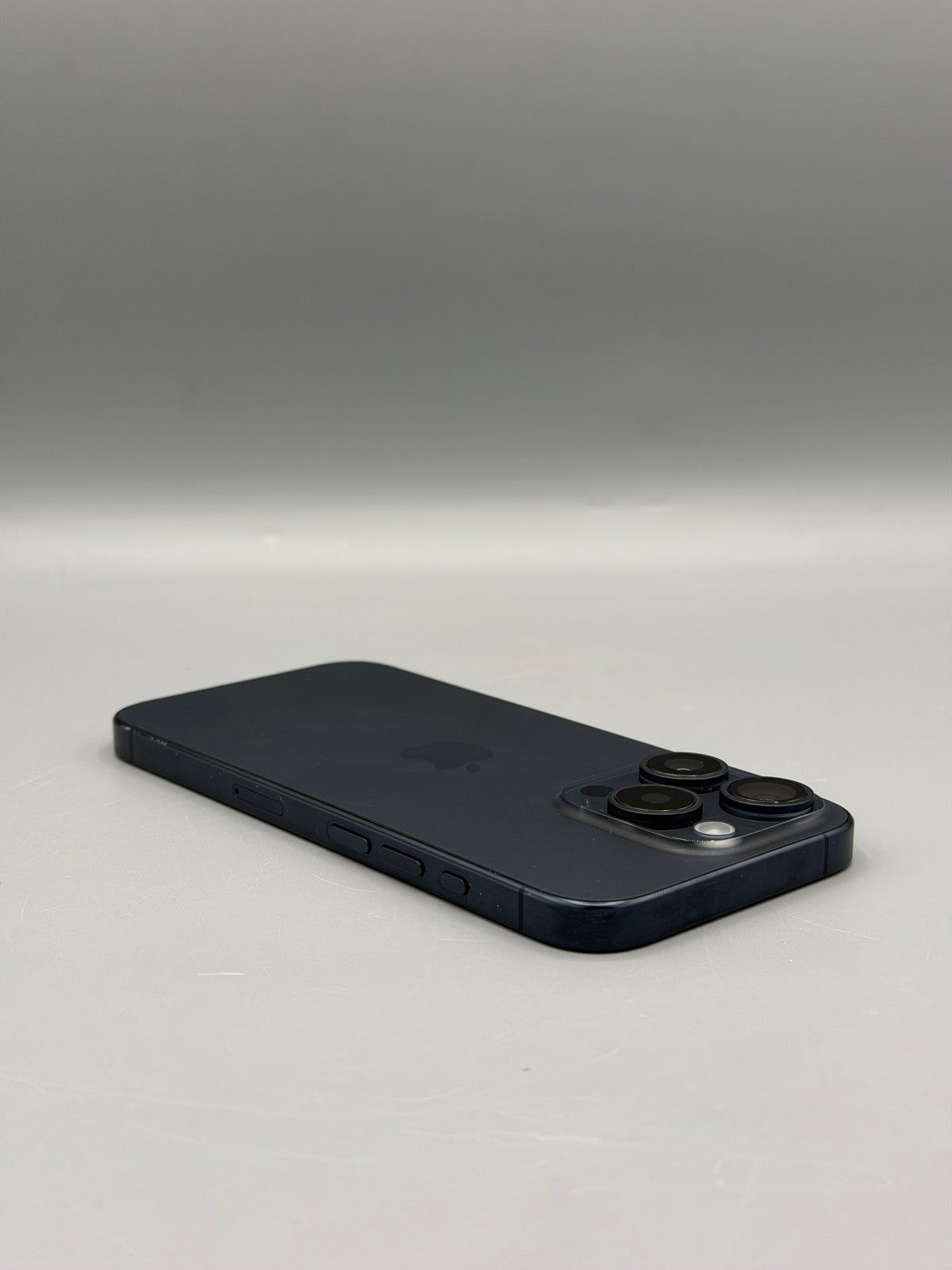 iPhone 15 Pro, 128 GB, Baterie 91% , 463 Cicluri, Blue Titanium