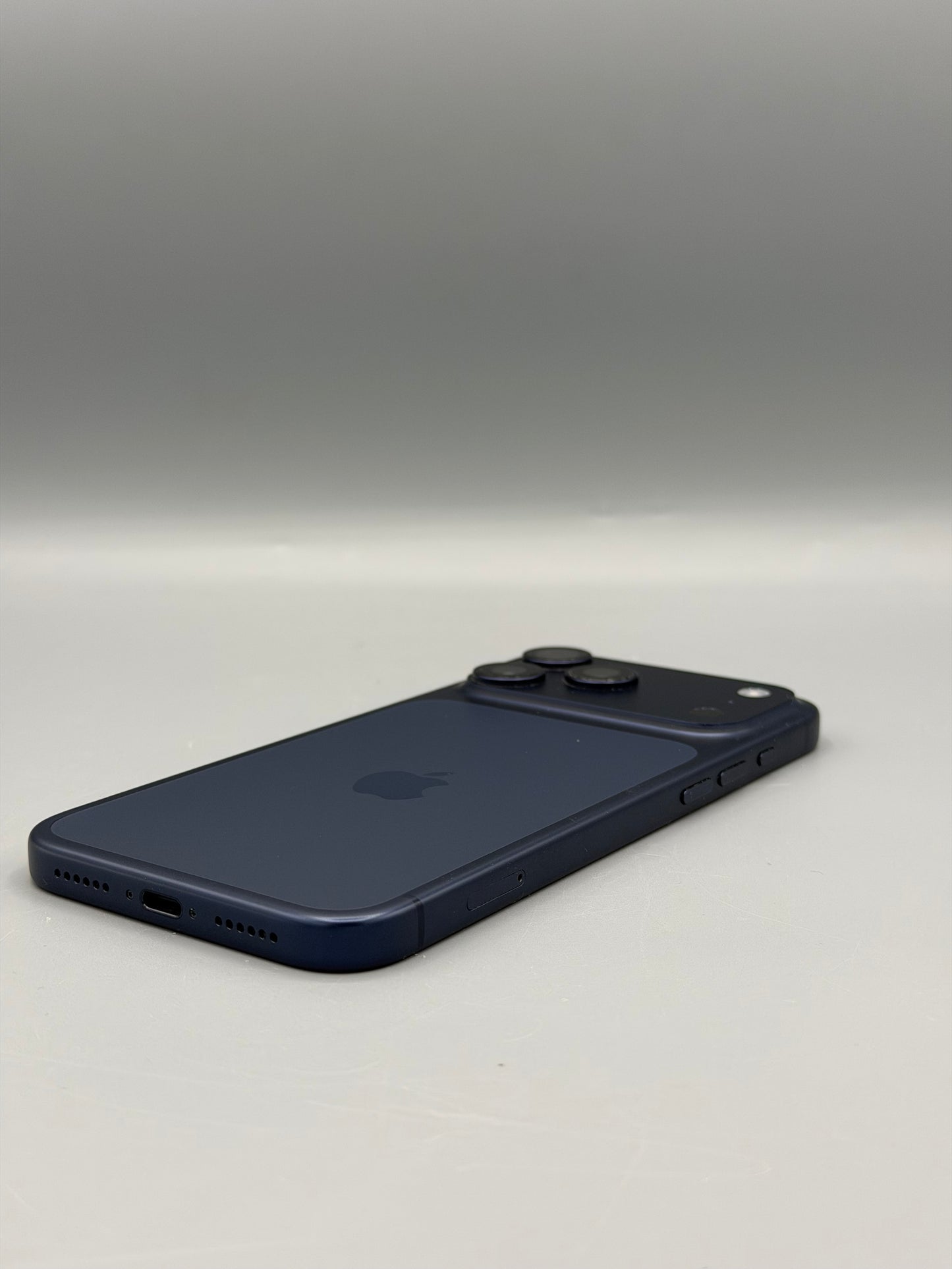 iPhone 17 Pro Max , 256 GB , Baterie 100% , 65 Cicluri, Deep Blue