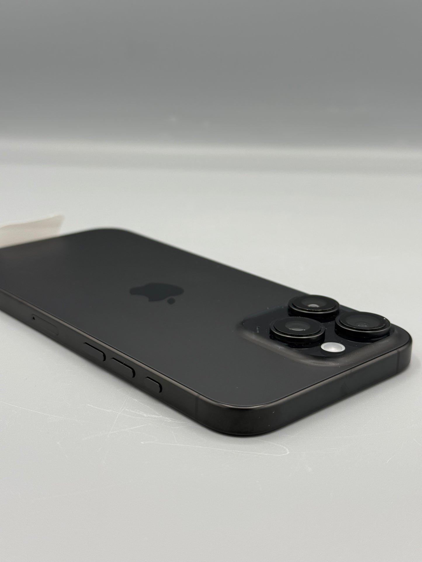 iPhone 16 Pro Max, 256 GB, Baterie 100%, 0 Cicluri, Black Titanium