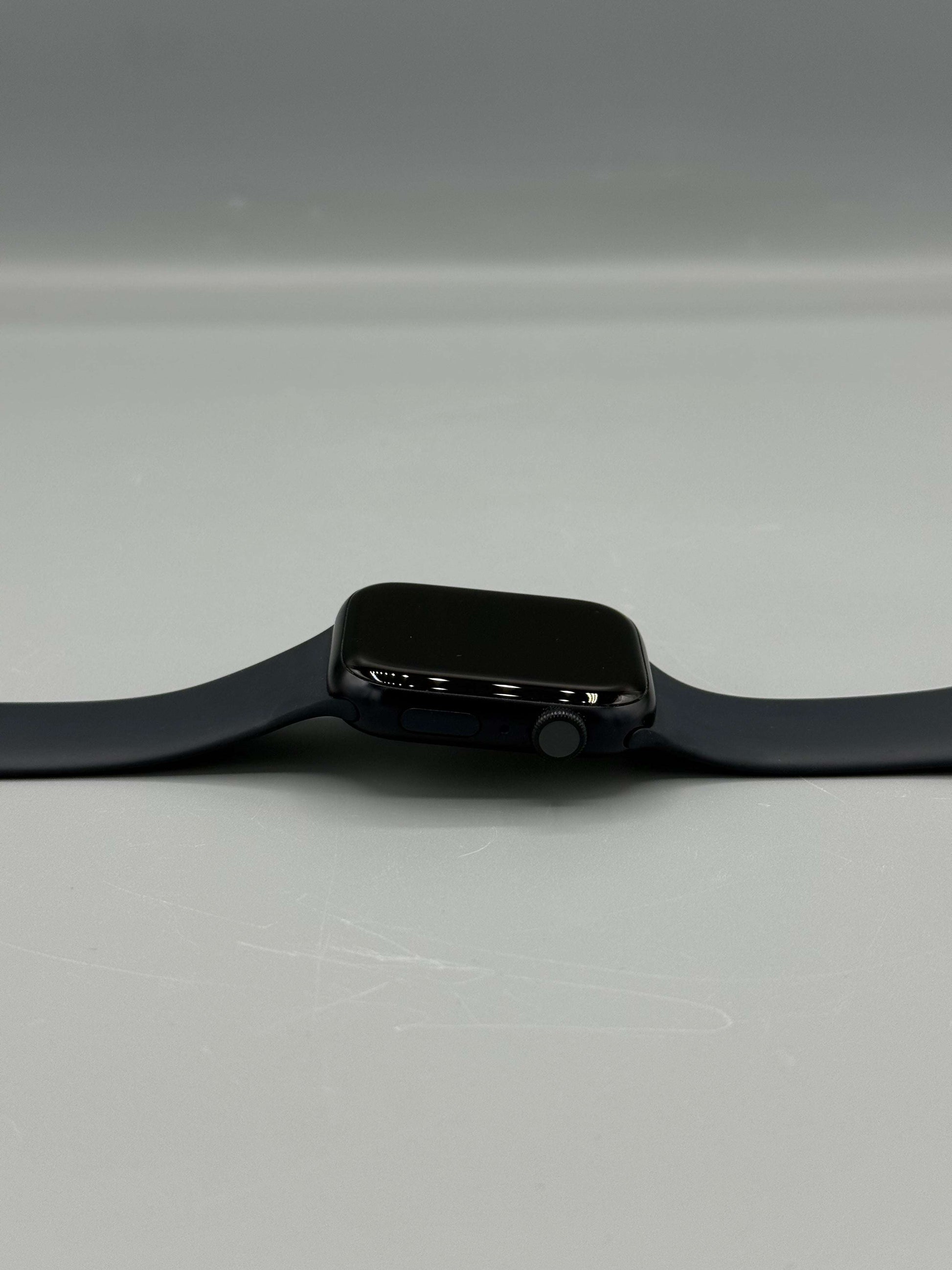 Apple Watch 9, GPS, Carcasa Midnight Aluminium 45mm, Midnight Sport Band - M/L, Baterie 100%