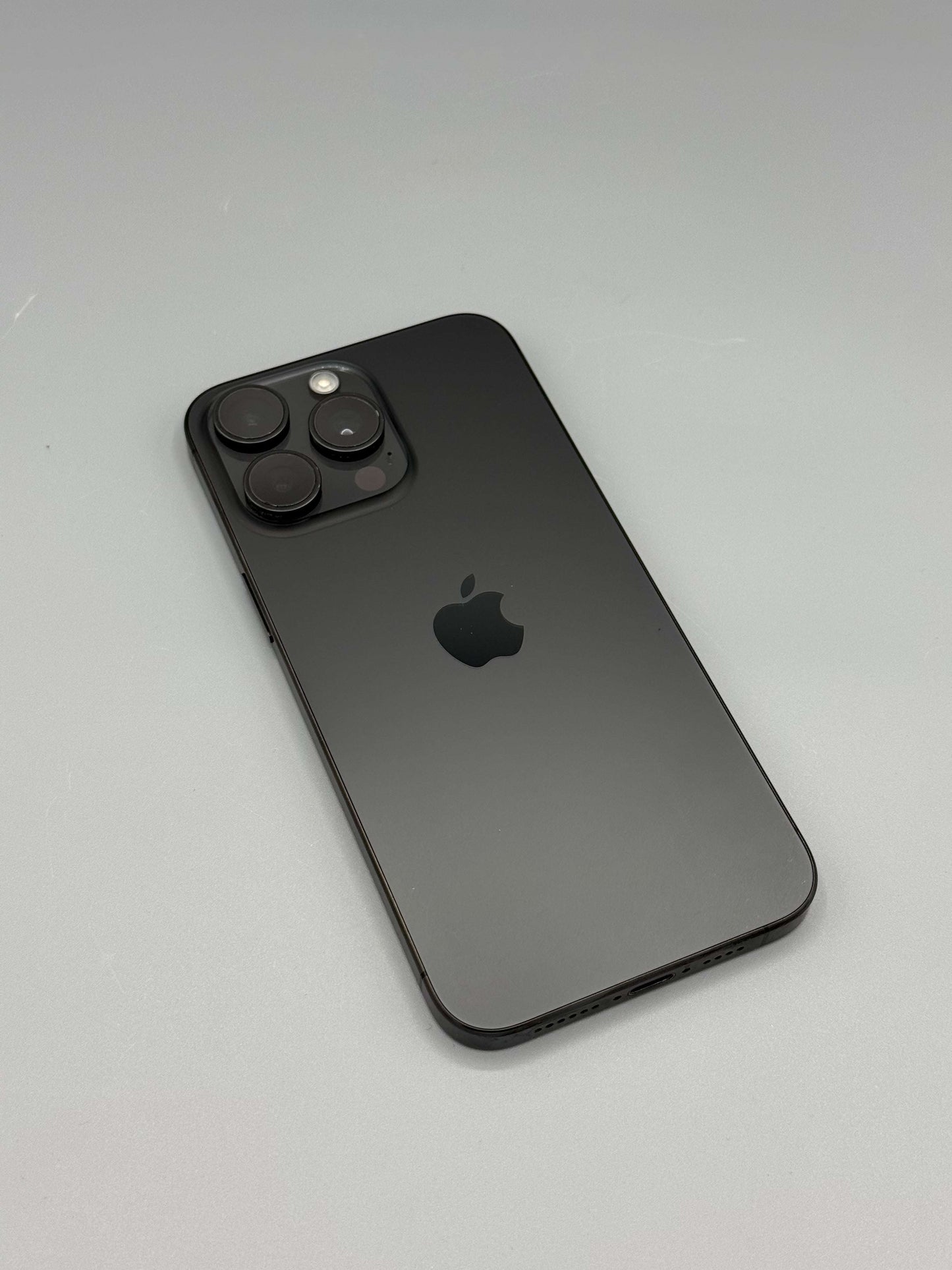 iPhone 15 Pro Max ,256 GB, Baterie 89%, 608 Cicluri, Black Titanium