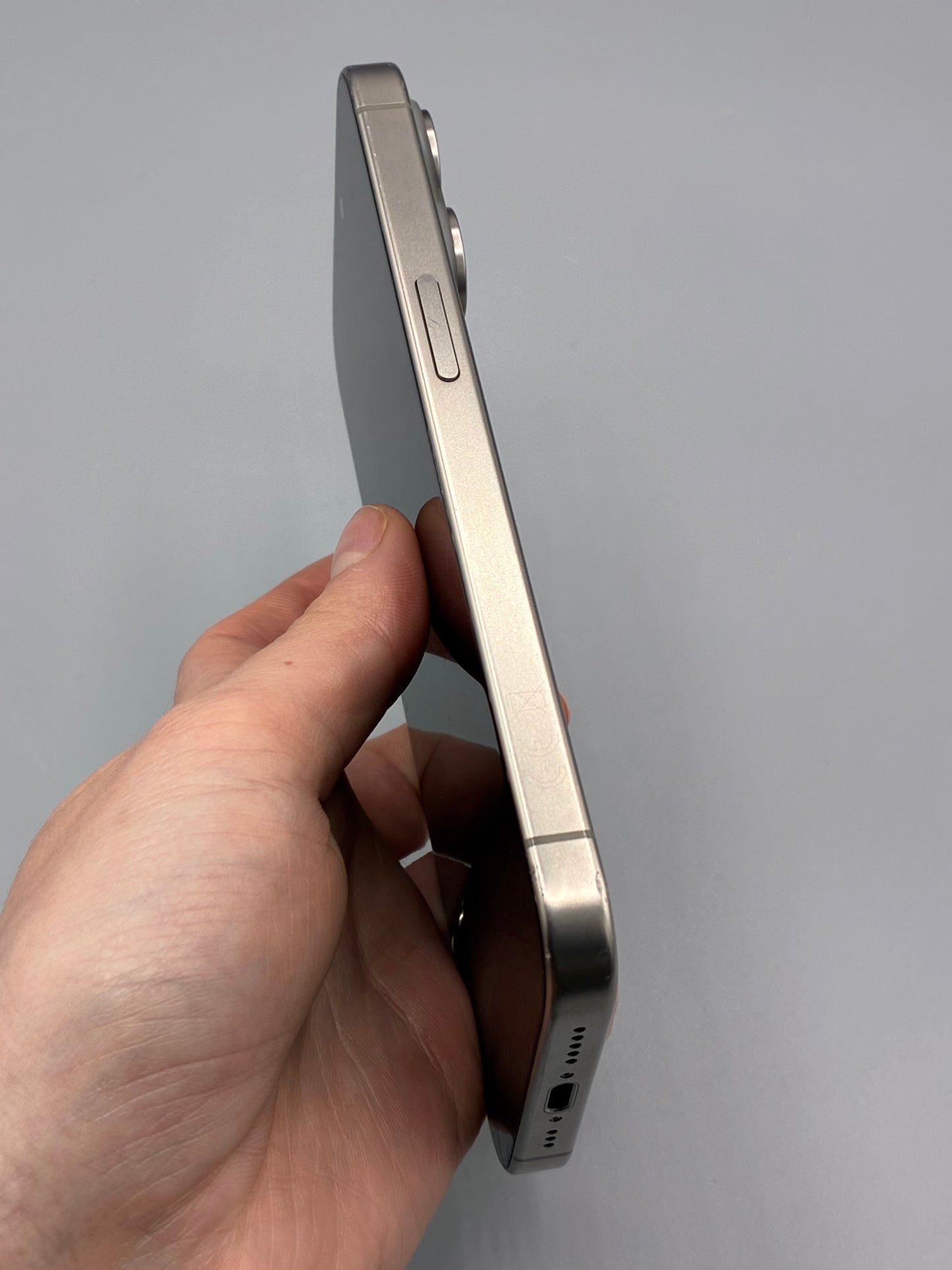 iPhone 15 Pro, 128 GB, Baterie 88%, Natural Titanium