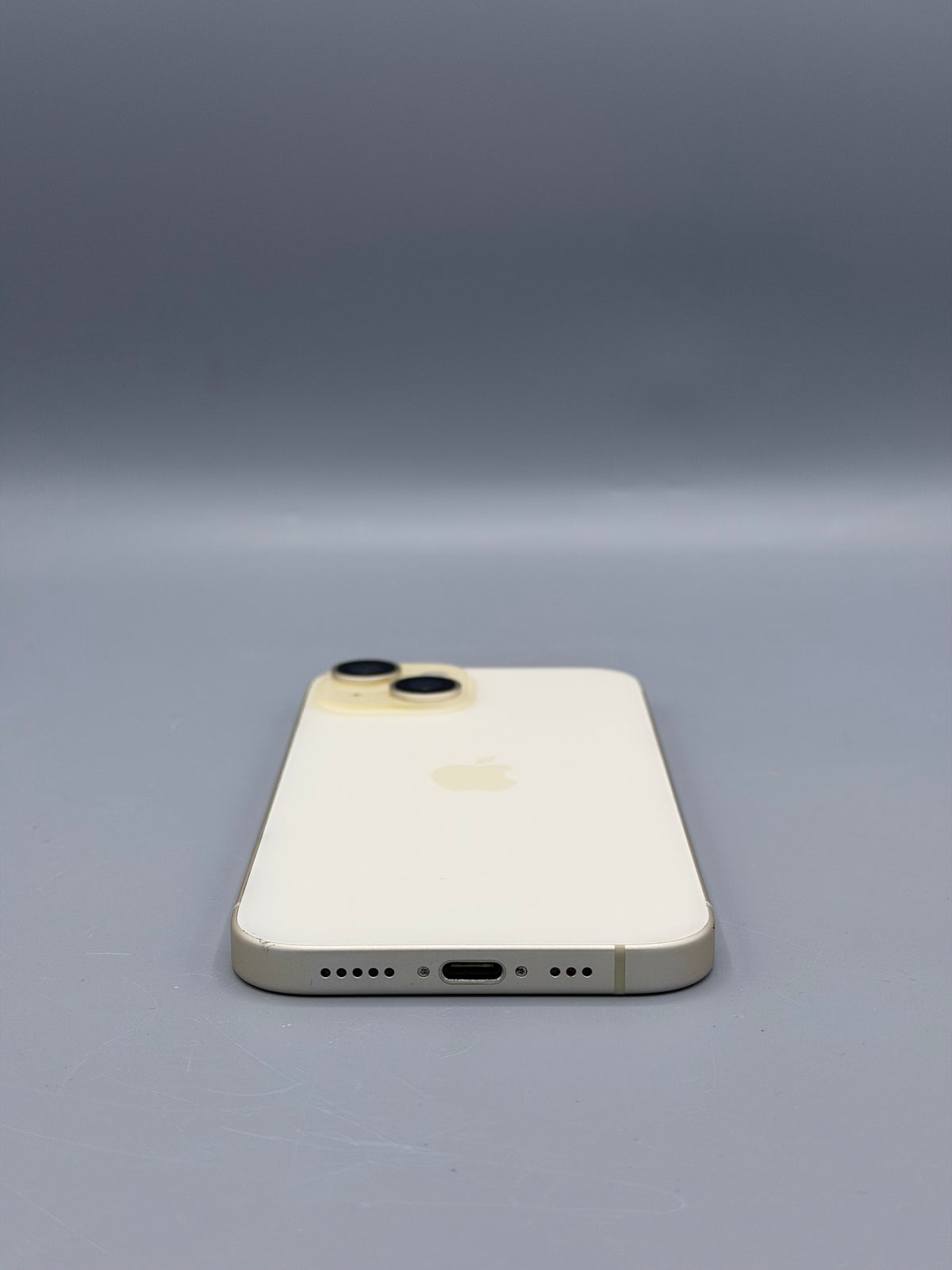 iPhone 15, 256 GB, Baterie 100%, 0 Cicluri, Galben
