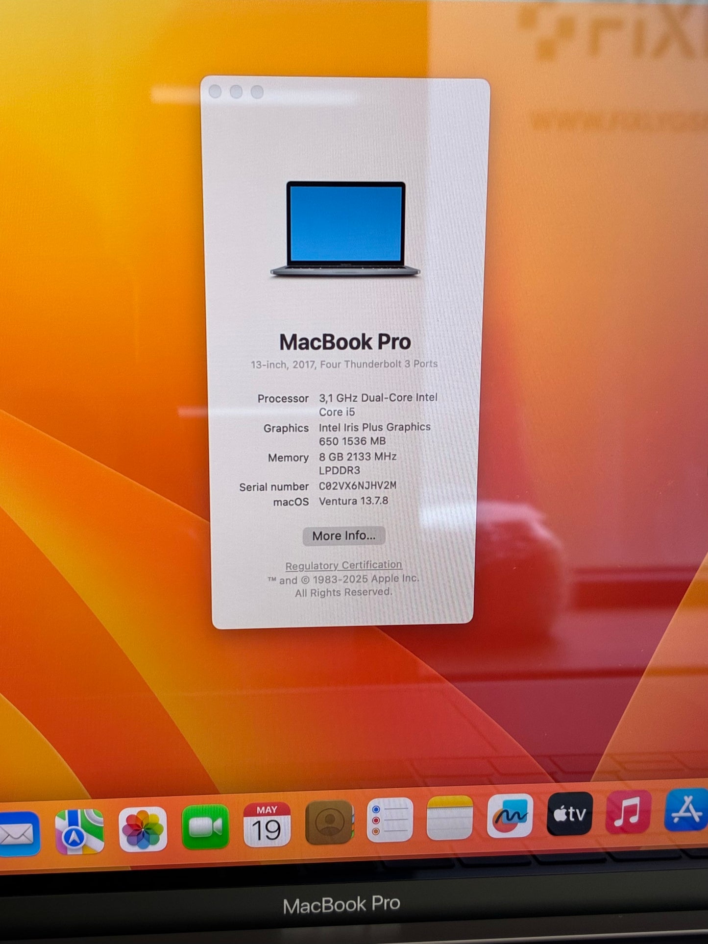 Laptop Apple MacBook Pro 13.3" 2017, i5, 8 GB RAM, 512 GB SSD, 352 Cicluri