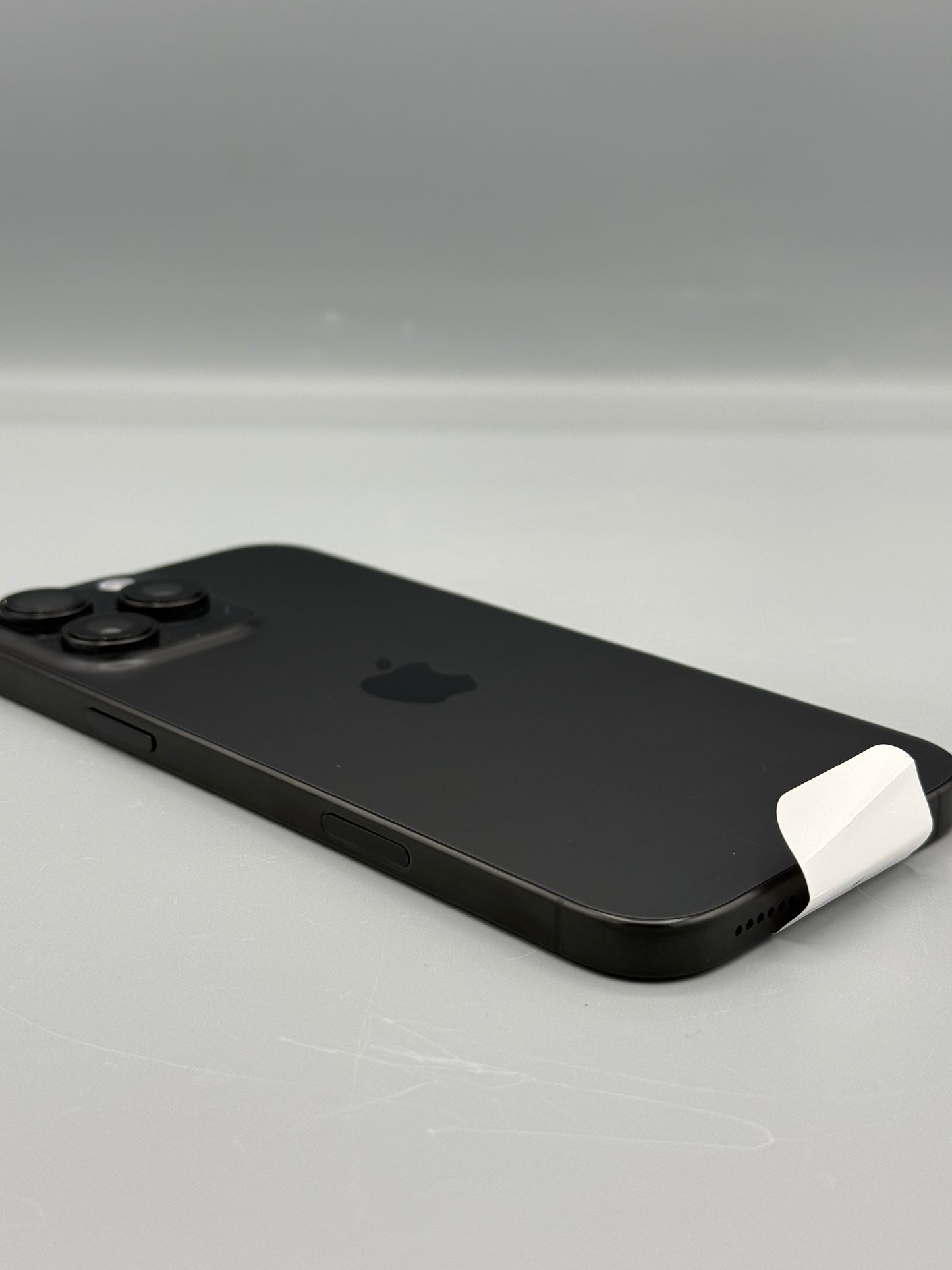 iPhone 16 Pro Max, 256 GB, Baterie 100%, 0 Cicluri, Black Titanium