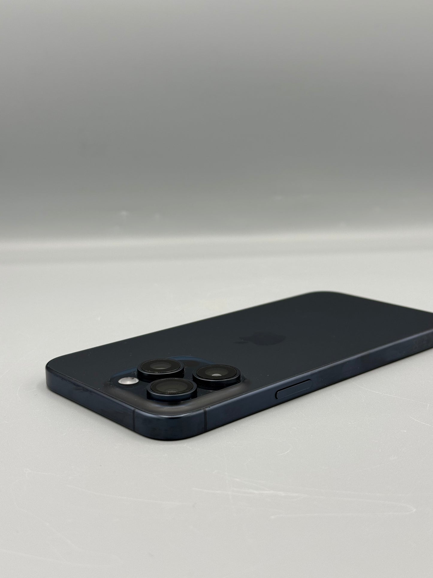 iPhone 15 Pro Max ,256 GB, Baterie 100%, 0 Cicluri, Blue Titanium