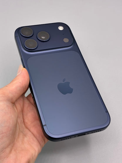 iPhone 17 Pro, 256GB, Baterie 100%, 205 Cicluri, Deep Blue