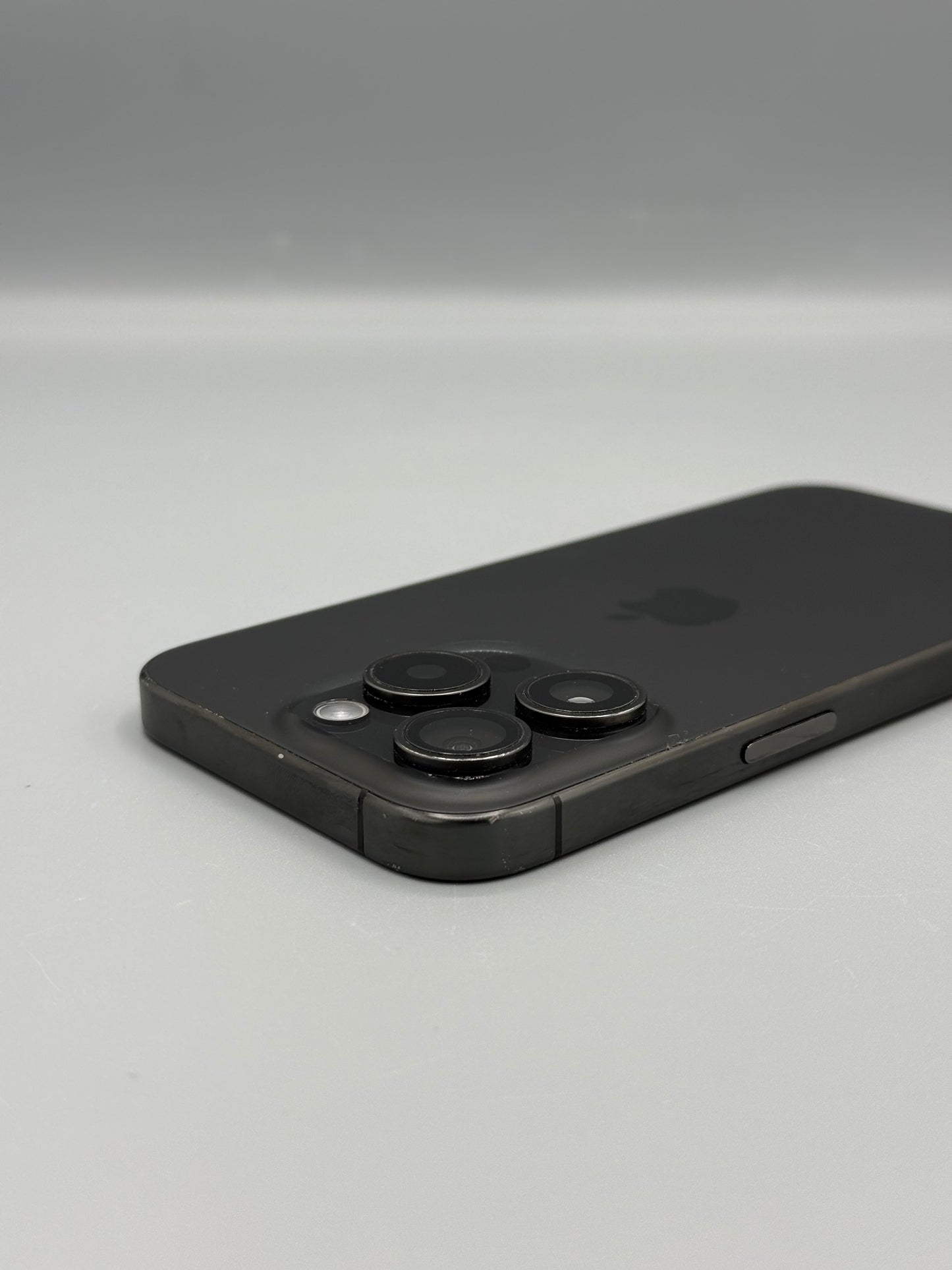 iPhone 15 Pro,256 GB, Baterie 100% , Black Titanium