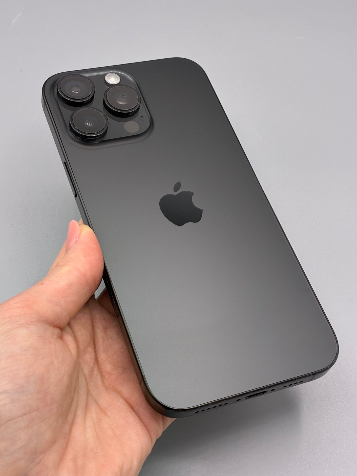 iPhone 16 Pro Max, 256 GB, Baterie 94%, Black Titanium