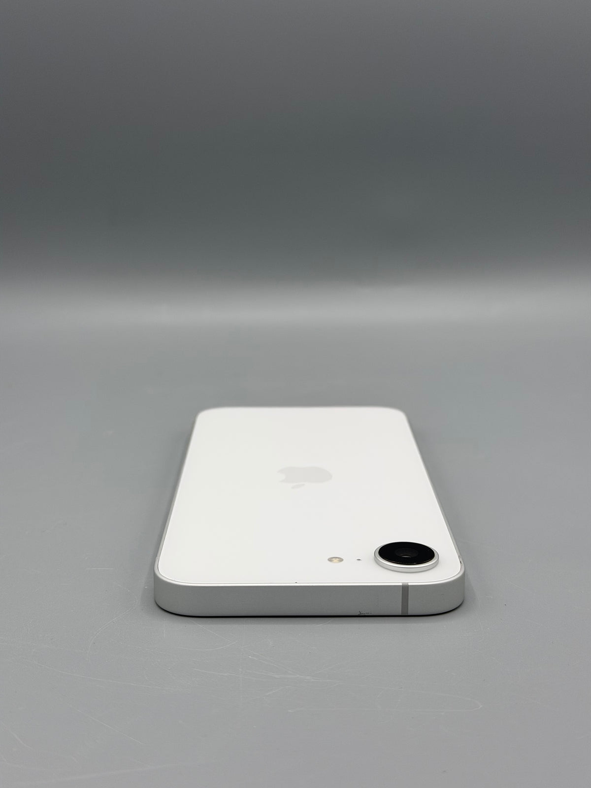iPhone 16e, 128 GB, Baterie 90%,628 Cicluri,  Alb