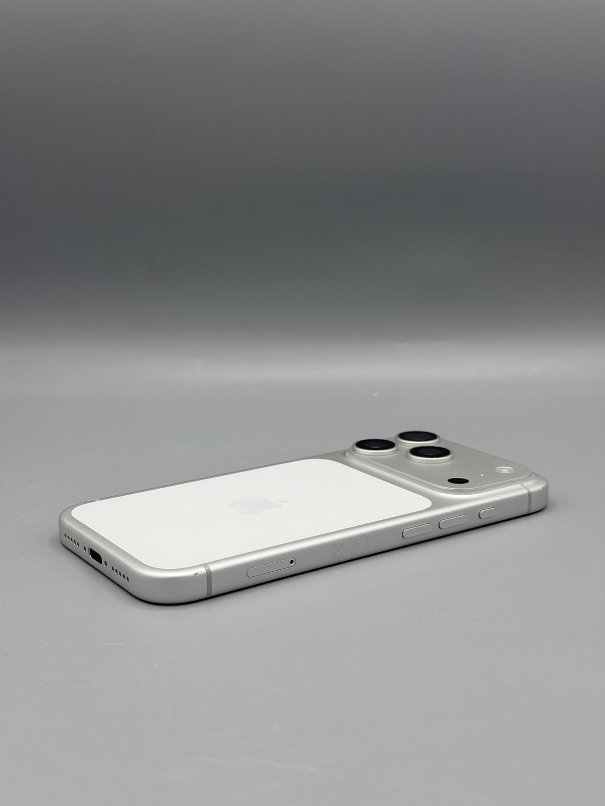 iPhone 17 Pro, 256 GB, Baterie 99%, 206 Cicluri, Silver