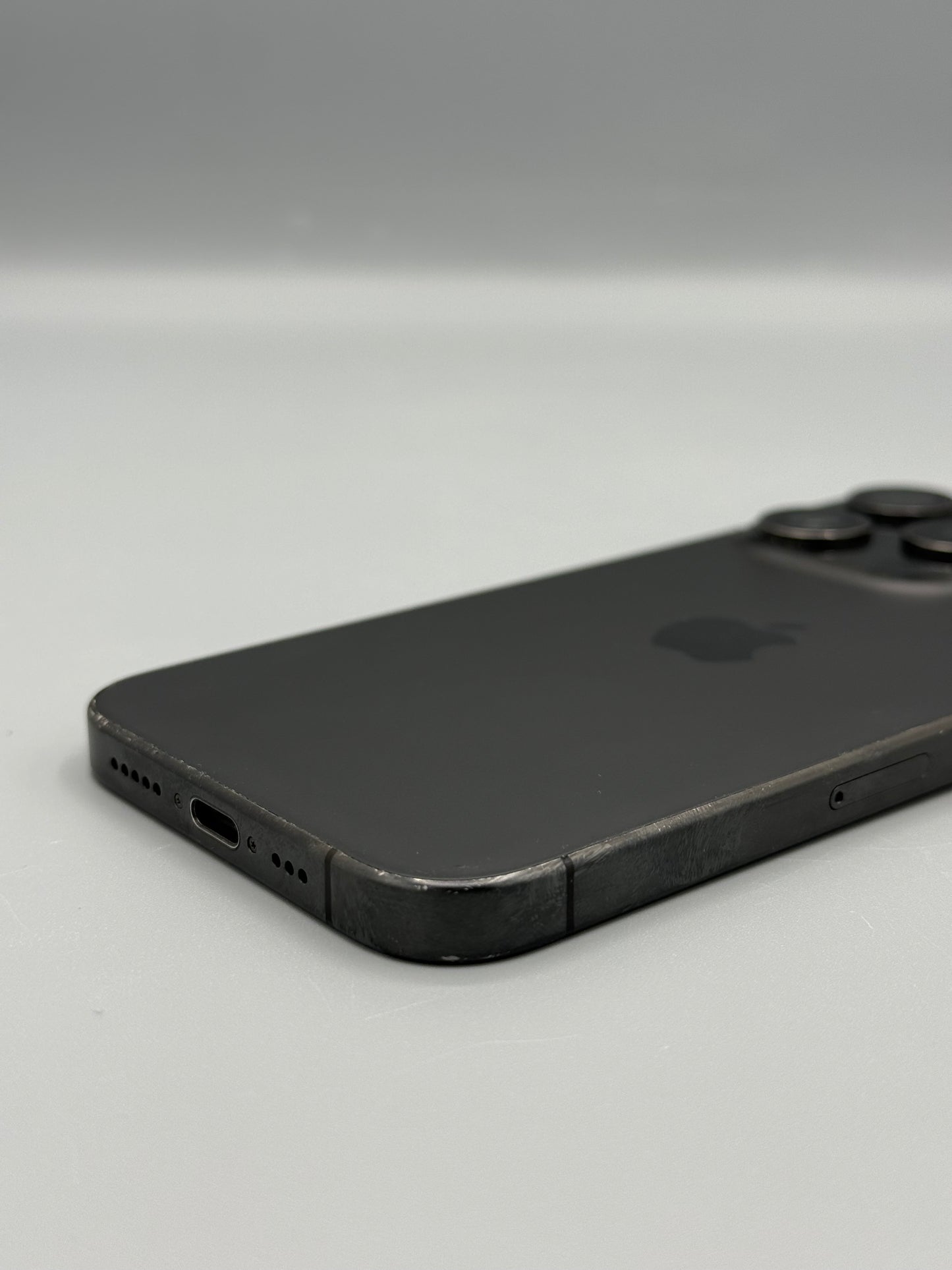 iPhone 15 Pro,256 GB, Baterie 100% , Black Titanium