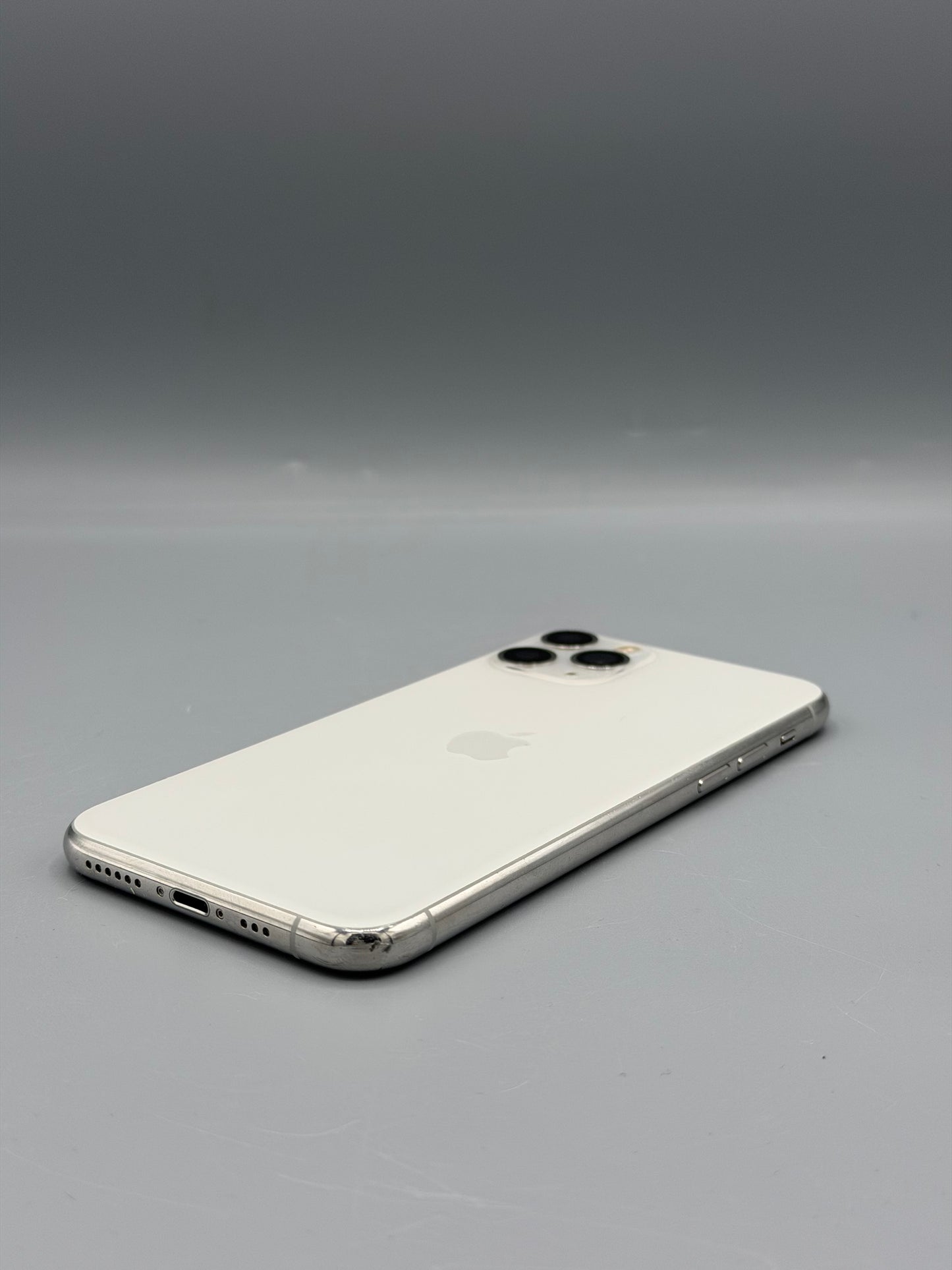 iPhone 11 Pro, 64 GB, Baterie 100% Alb