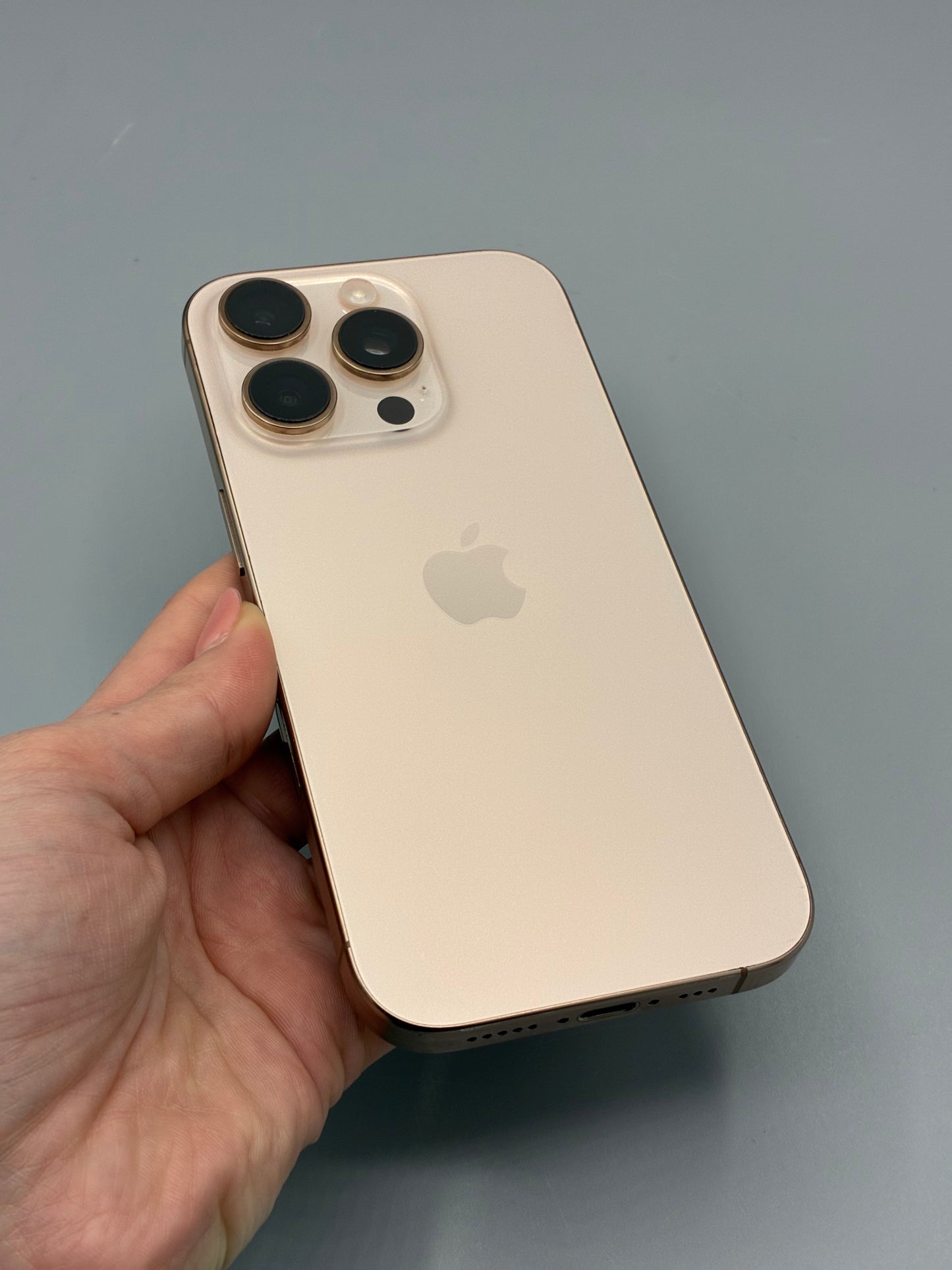 iPhone 16 Pro, 128 GB, Baterie 91%, 565 Cicluri