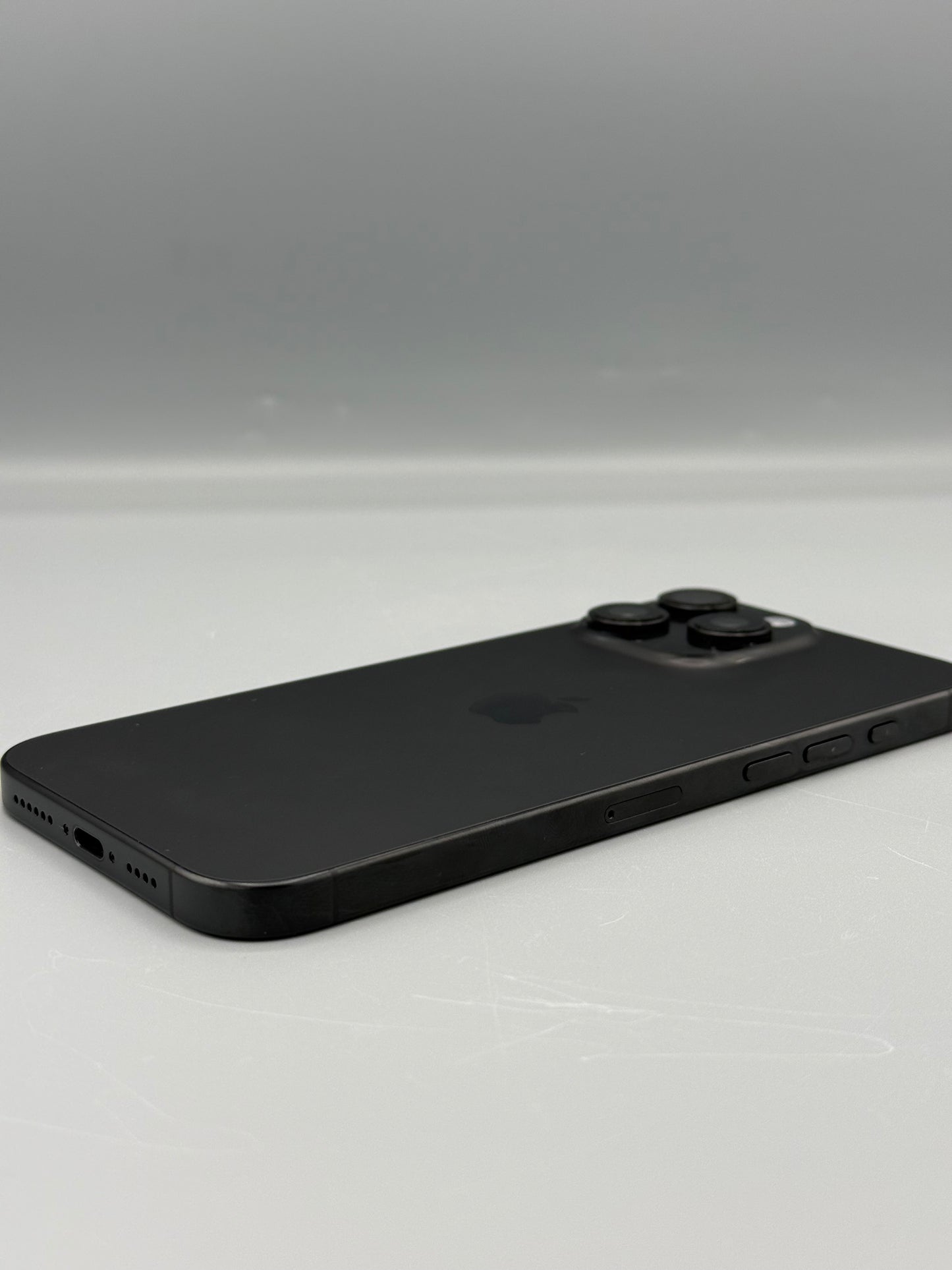 iPhone 16 Pro Max, 1 TB, Baterie 100%, 0 Cicluri, Black Titanium