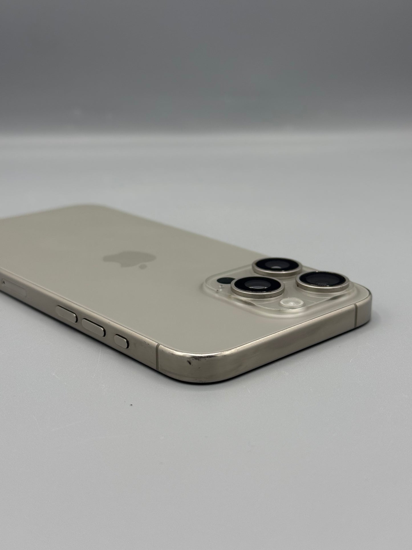 iPhone 15 Pro Max, 256 GB, Baterie 89%, Natural Titanium