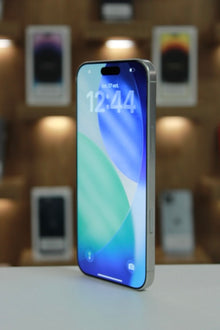 iPhone 16 Pro Max,E-SIM Only, 256GB, Baterie 99%, 215 cicluri, Alb