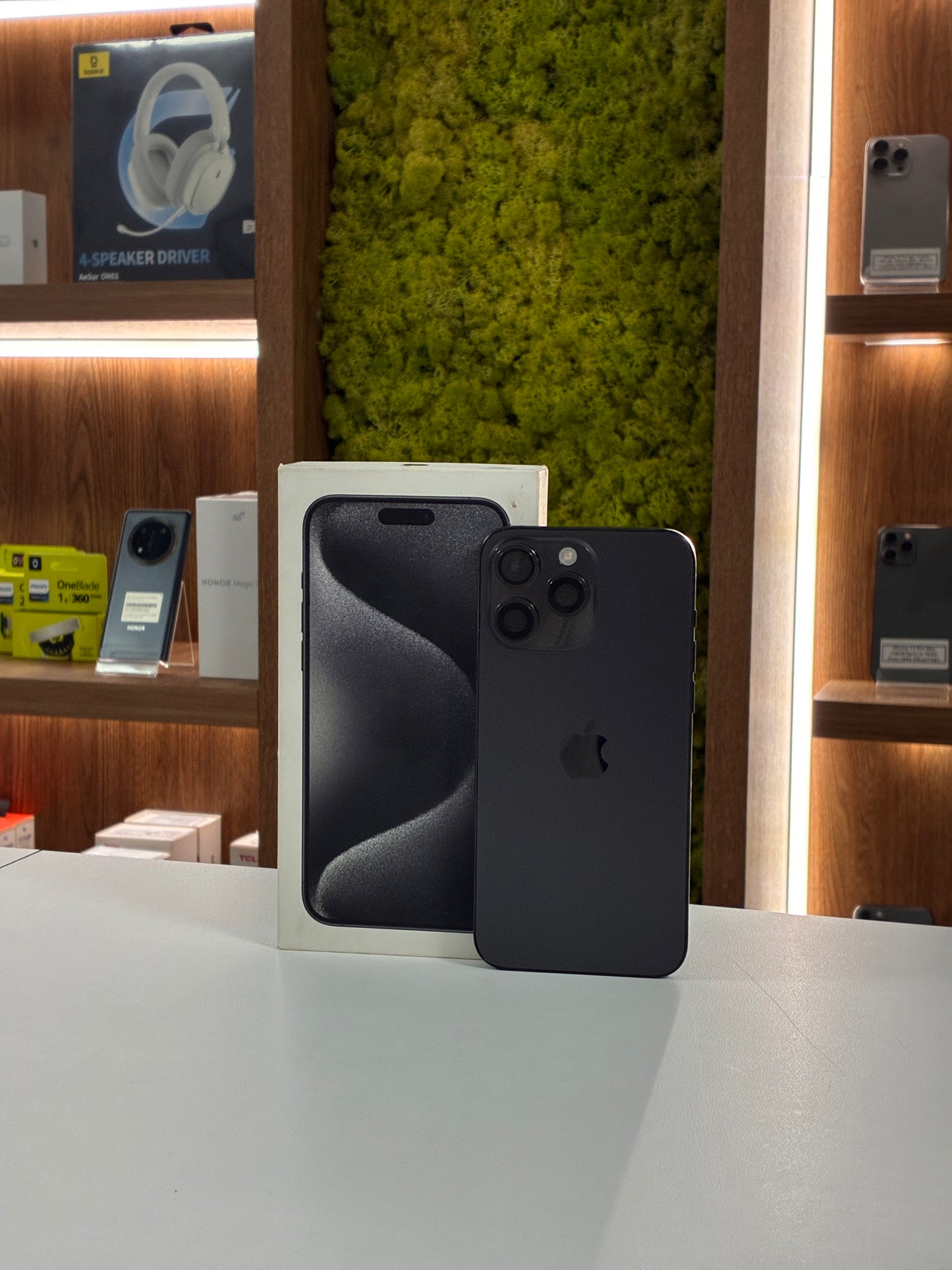 iPhone 15 Pro Max, 256GB, Baterie 89%,322 cicluri, Negru