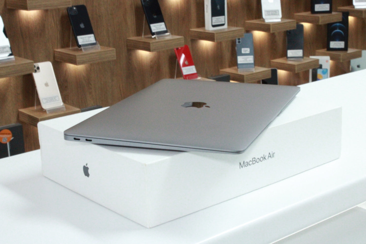 Laptop Apple MacBook Air, Procesor M1, 16 GB RAM, 256GB, Space Grey