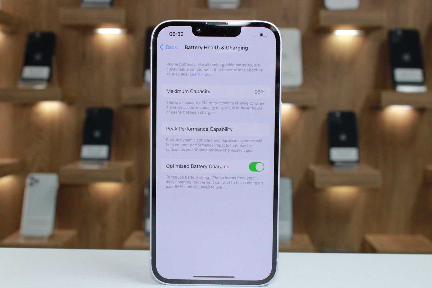 iPhone 14, 128GB, Baterie 95%, Roz