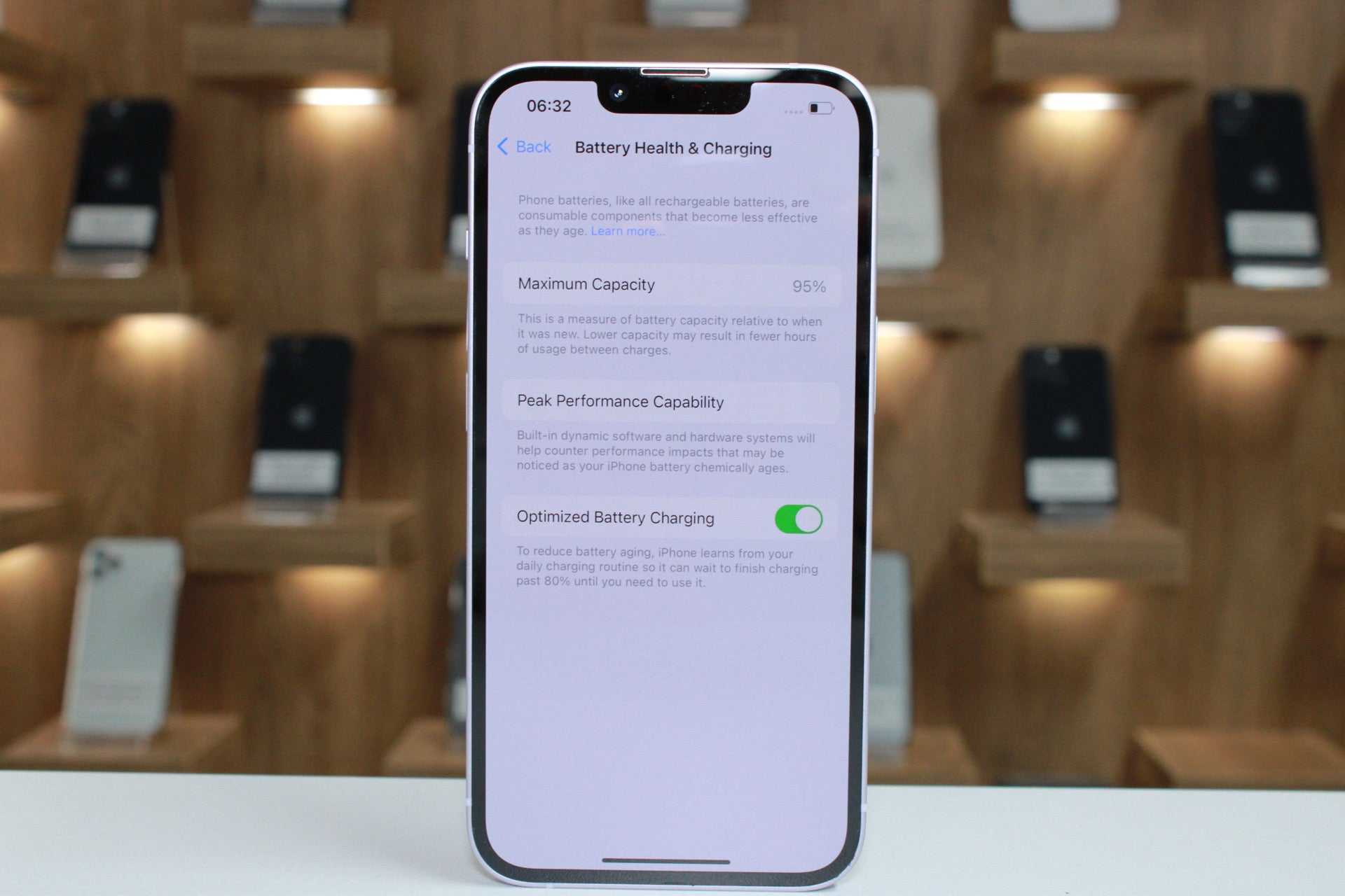 iPhone 14, 128GB, Baterie 95%, Roz