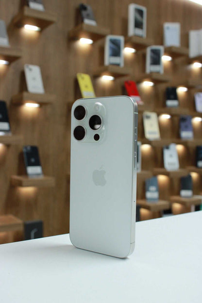 iPhone 15 Pro, 128GB, Baterie 89%, 555 Cicluri, White