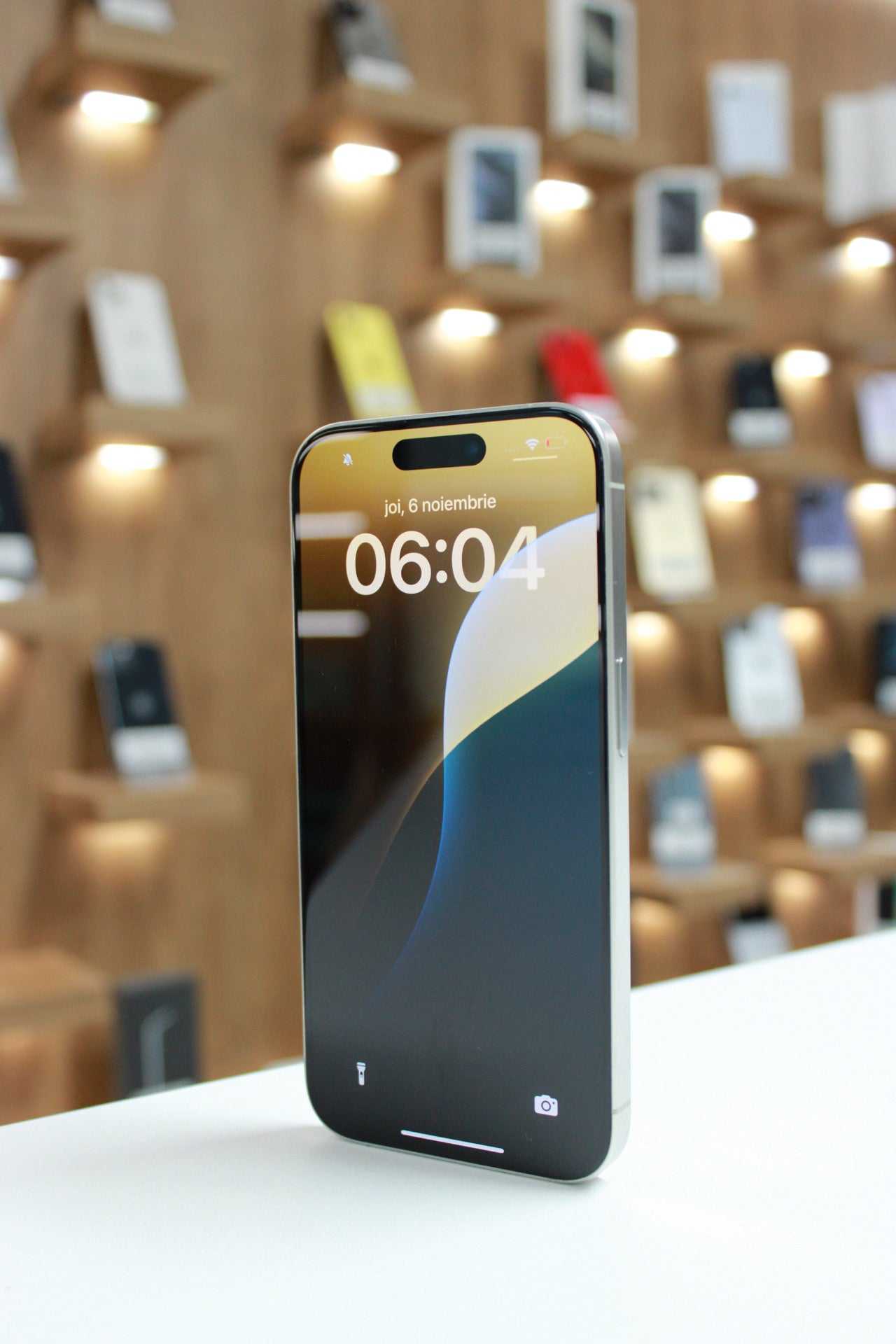 iPhone 15 Pro, 128GB, Baterie 89%, 555 Cicluri, White