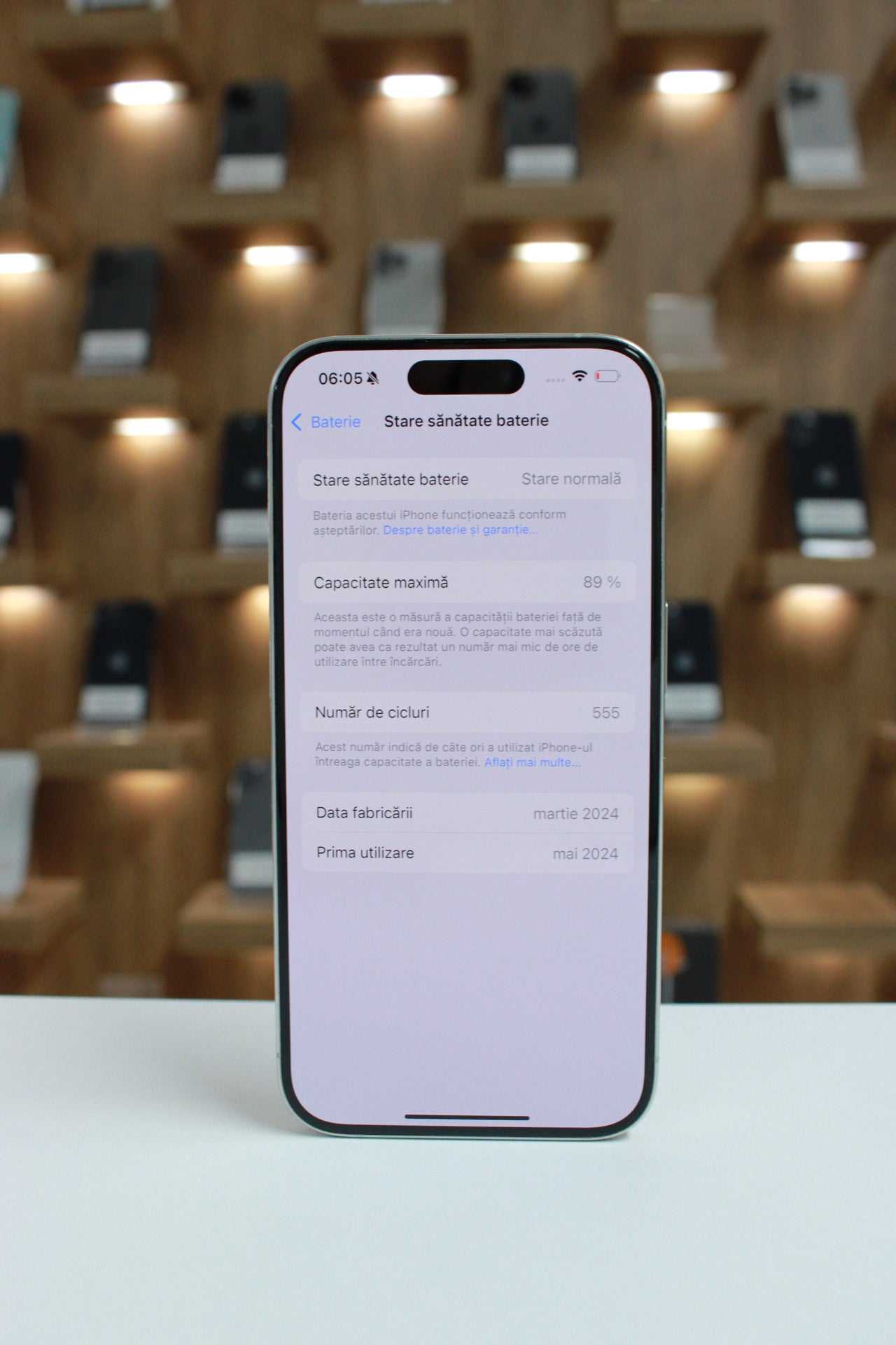 iPhone 15 Pro, 128GB, Baterie 89%, 555 Cicluri, White