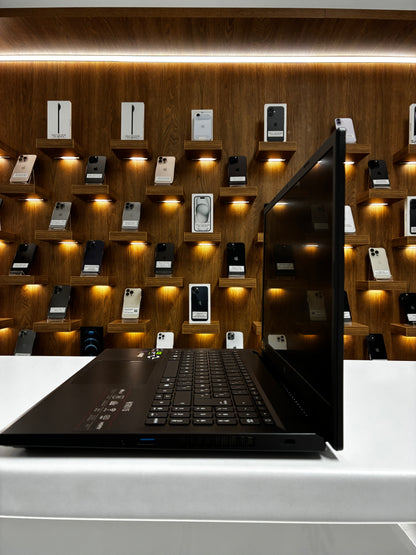 Laptop Acer Nitro V15, 15.6" | R7-7735HS | 16GB RAM DDR5 | 1TB SSD | Windows 11 | Obsidian Black | Second Hand