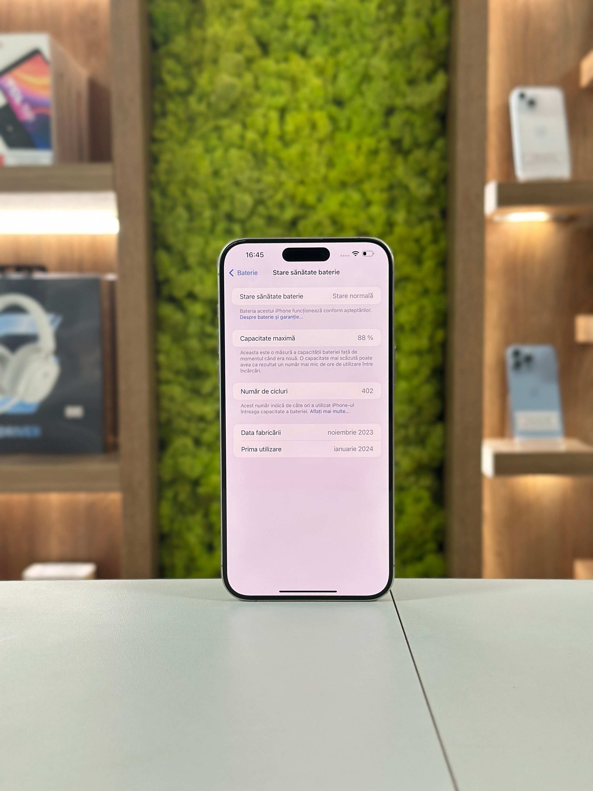 iPhone 15 Pro Max, 256GB, Baterie 88%, 402 Cicluri, Natural Titanium