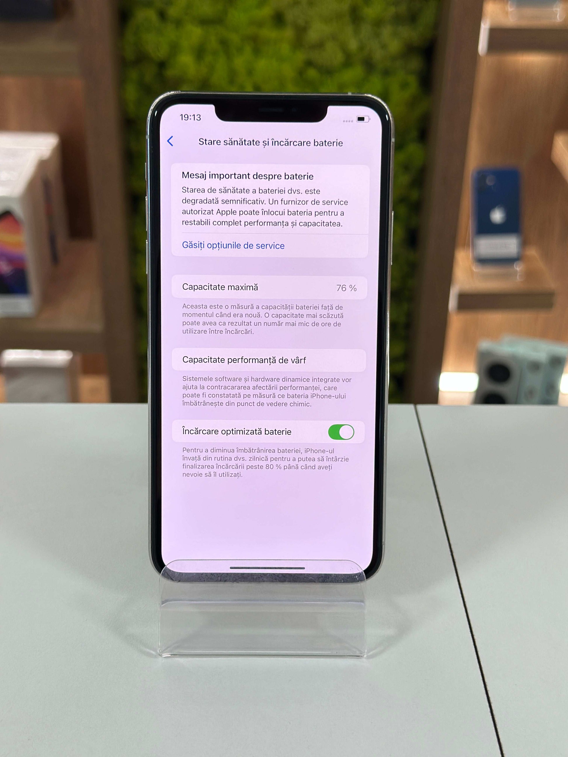iPhone 11 Pro Max, 64 GB, Baterie 76%, White