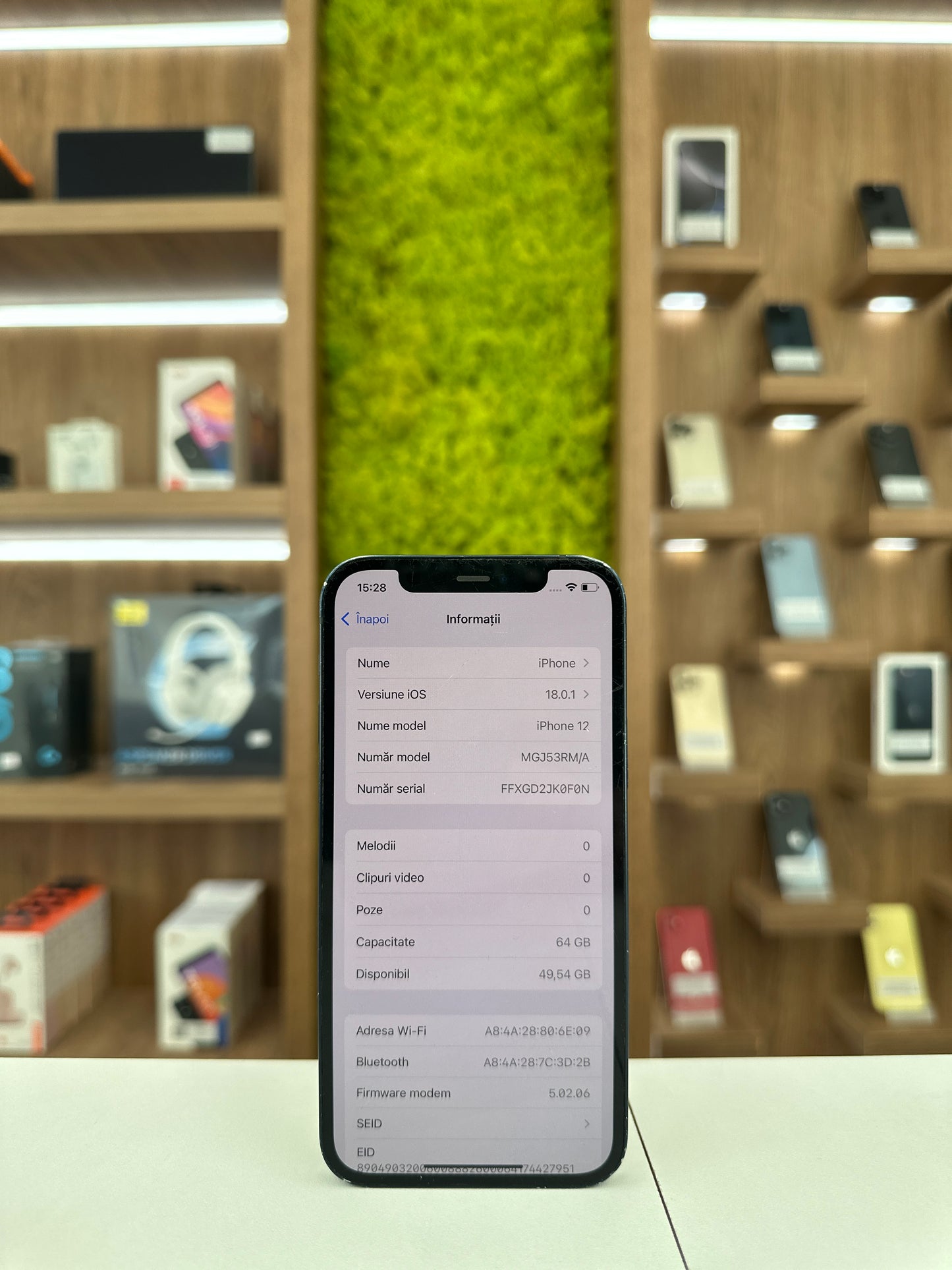 iPhone 12, 64 GB, Baterie 80%, Midnight