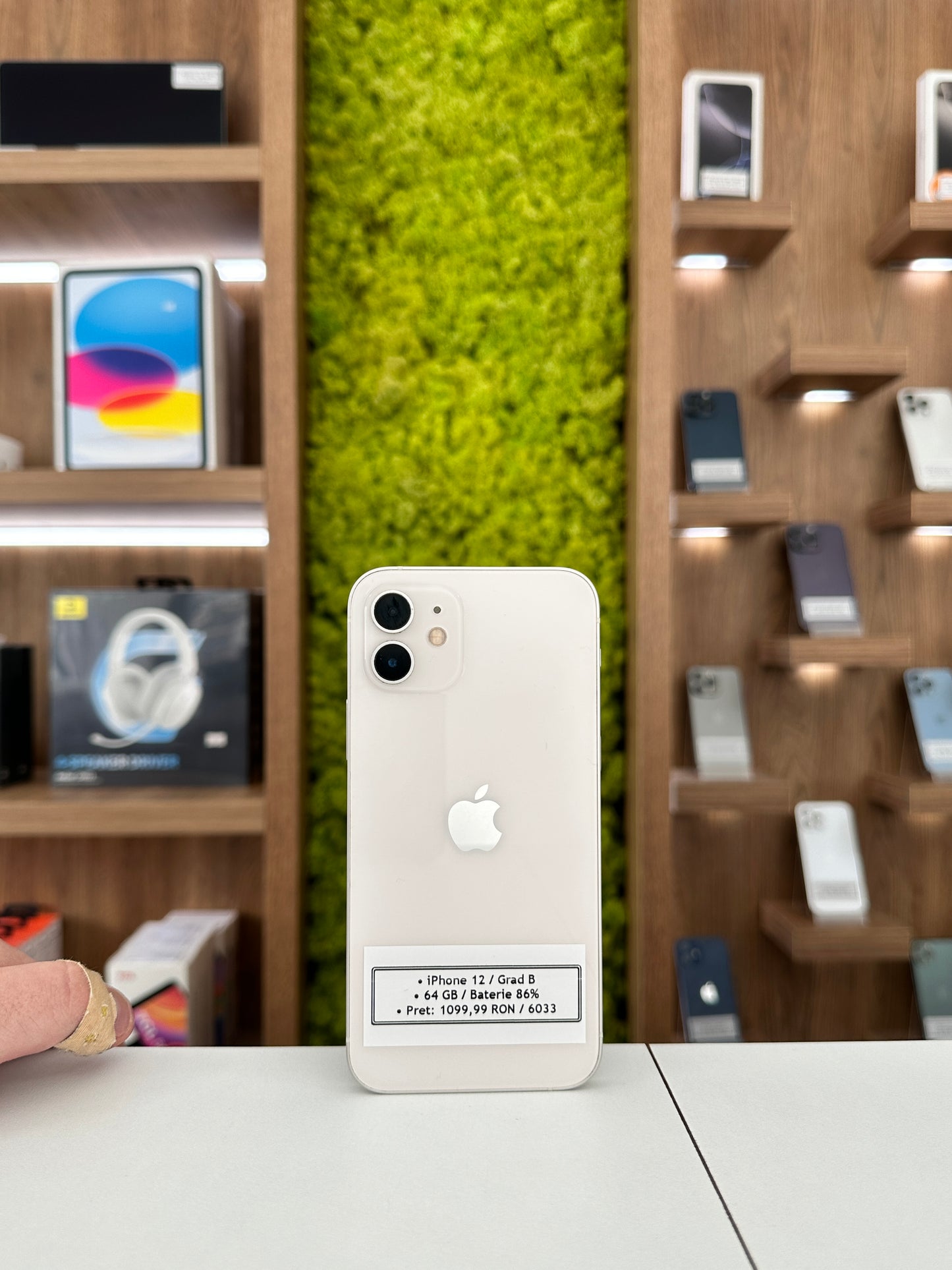 iPhone 12, 64 GB, Baterie 86%, White