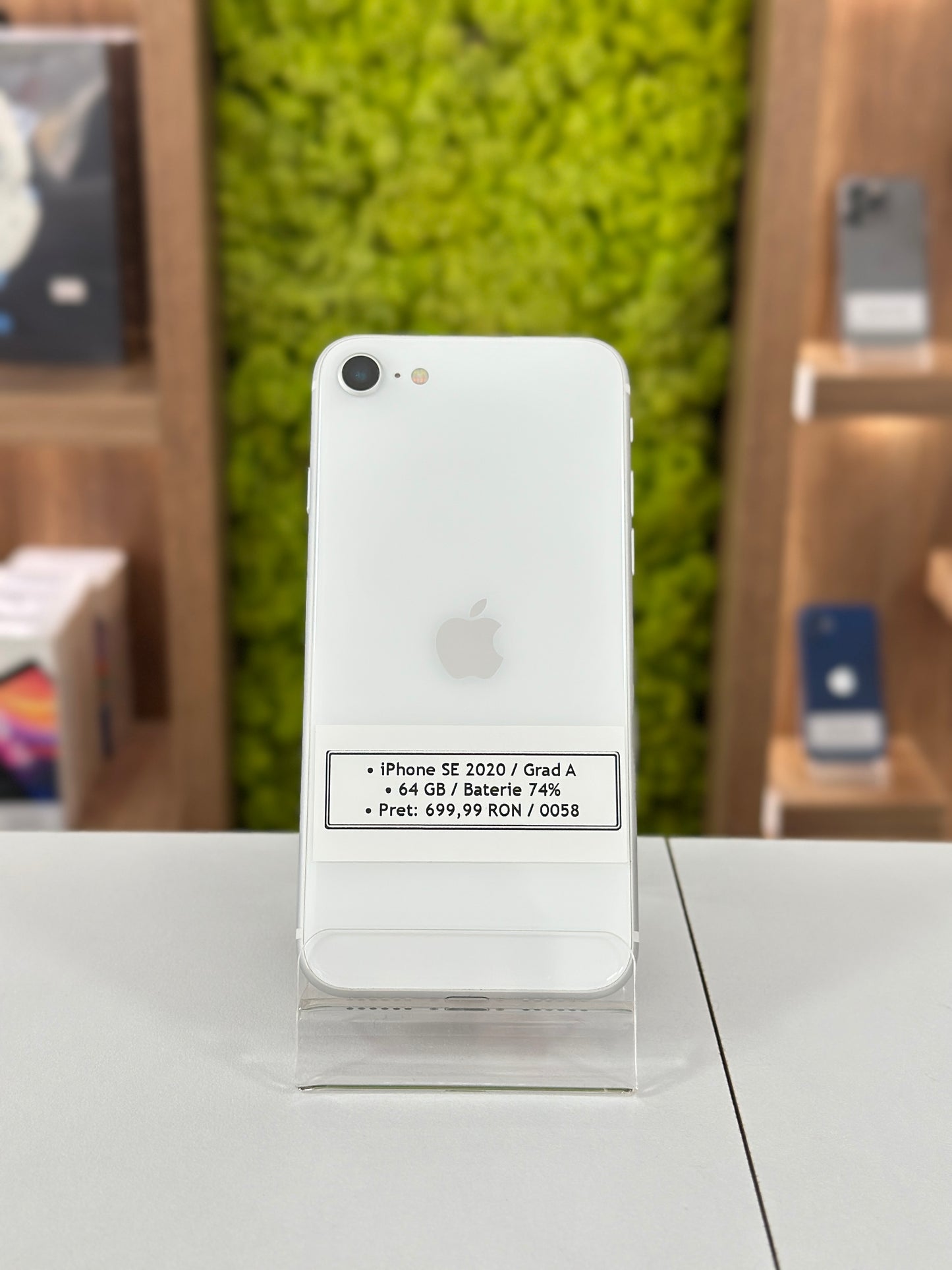 iPhone SE 2020, 64 GB, Baterie 74%, Alb