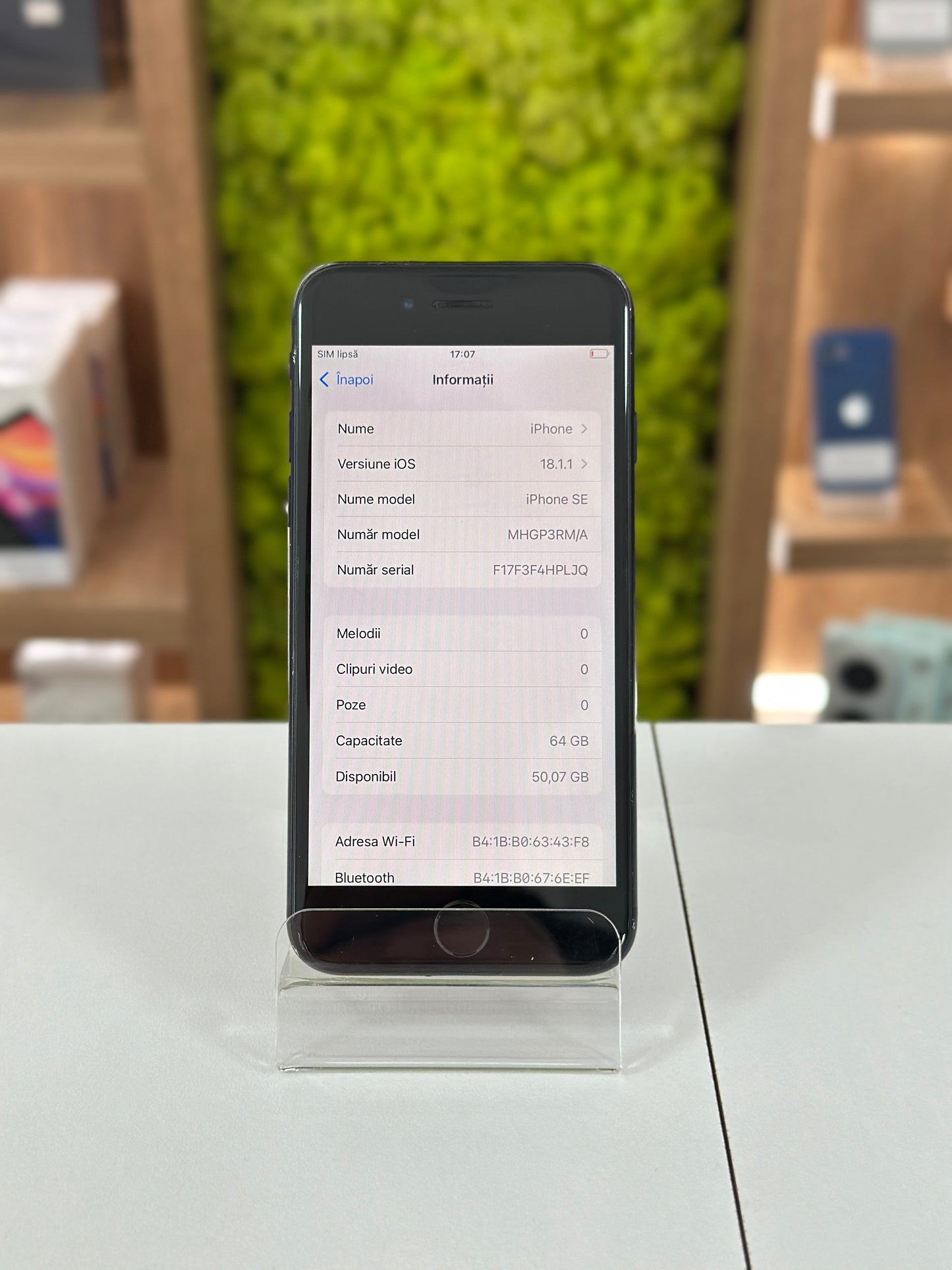 iPhone SE 2020, 64 GB, Baterie 84%, Negru