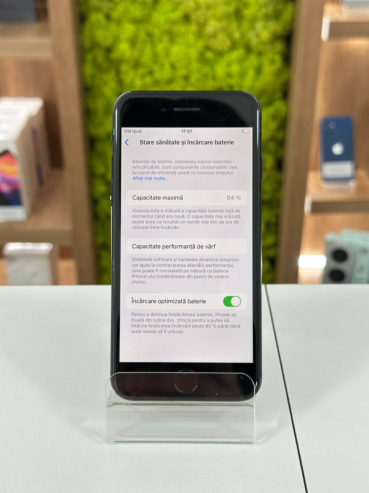 iPhone SE 2020, 64 GB, Baterie 84%, Negru