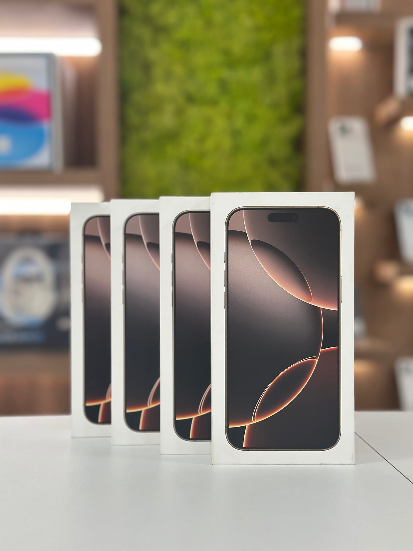 iPhone 16 Pro Max, 256GB, Baterie 100%, 0 Cicluri, Desert Titanium