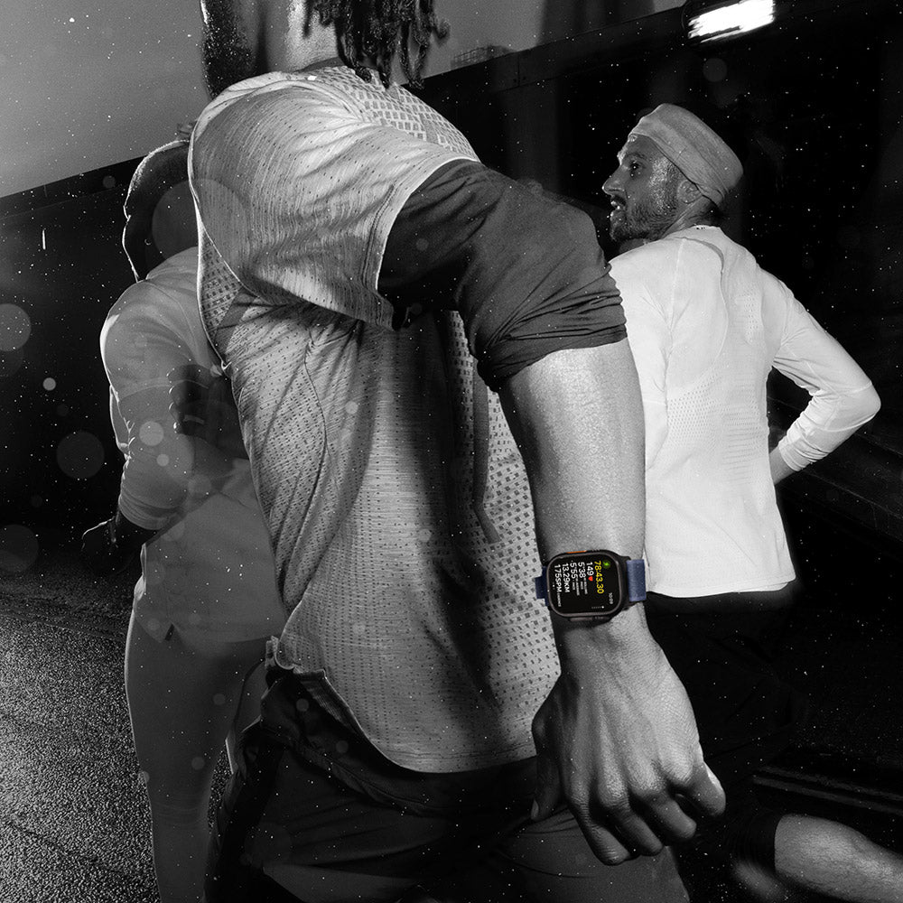 APPLE Watch Ultra 2, GPS + Cellular, 49mm Black Titanium Case, Black Trail Loop - S/M