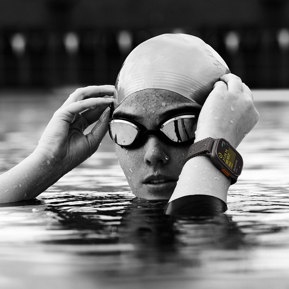 APPLE Watch Ultra 2, GPS + Cellular, 49mm Black Titanium Case, Black Trail Loop - S/M