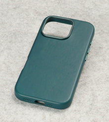 Husa iPhone 16 Pro Max, leatherUP Class, Refined Touch, MagSafe Compatible, Blue