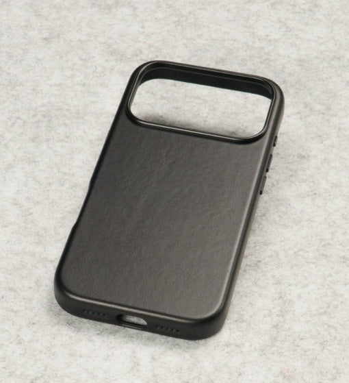 Husa iPhone 17 Pro, leatherUP Class, Refined Touch, MagSafe Compatible, Black