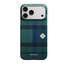 Husa Pitaka pentru iPhone 17 Pro, Flora in Grid, Edge Case, Forest Dawn