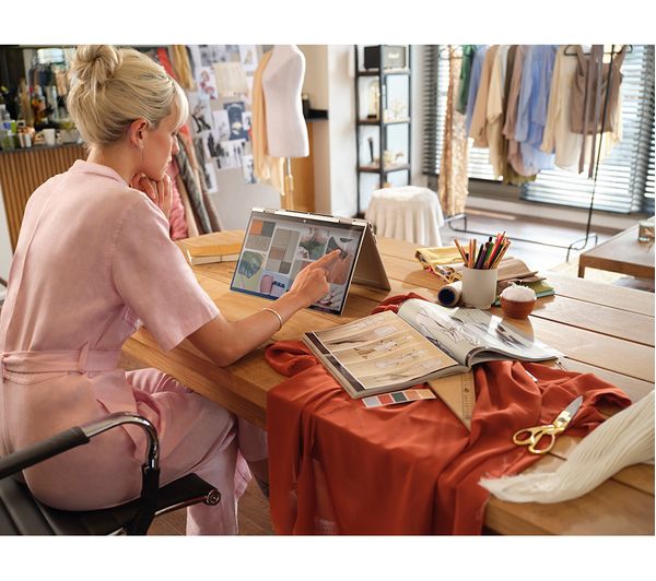 Laptop HP Envy x360 16-ac0501na, 16” 2-in-1 Touch, Intel Core Ultra 7 155U până la 4.8GHz, 16GB LPDDR5, 512GB SSD, Intel Graphics, Wi-Fi 7, Windows 11 Home, tastatură iluminată, Glacier Silver